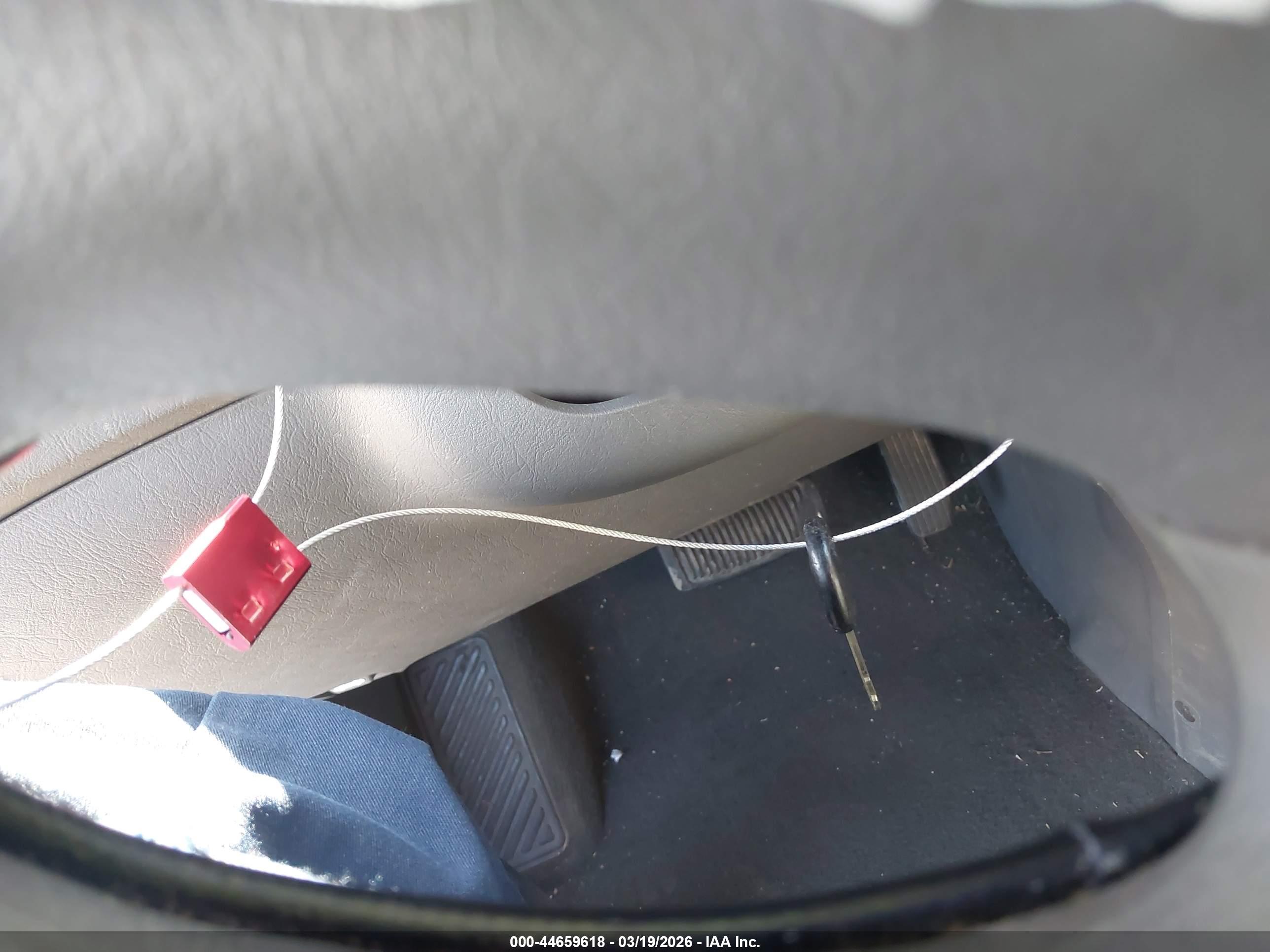 HYUNDAI TUCSON image 11