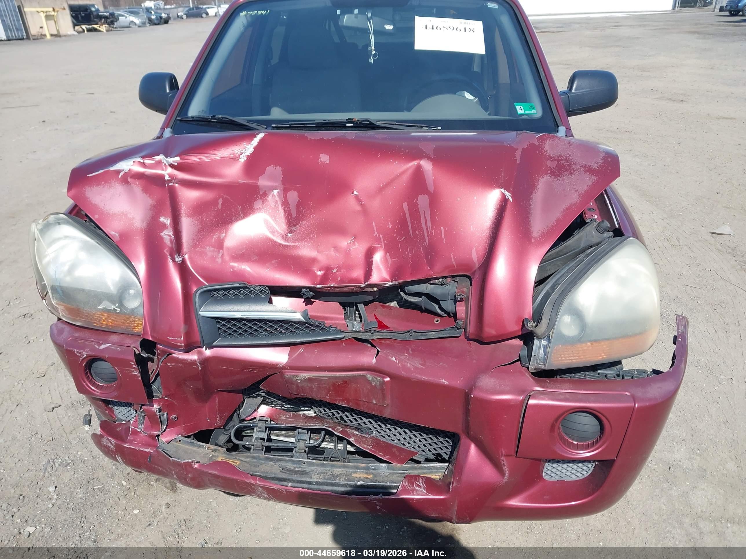 HYUNDAI TUCSON image 6