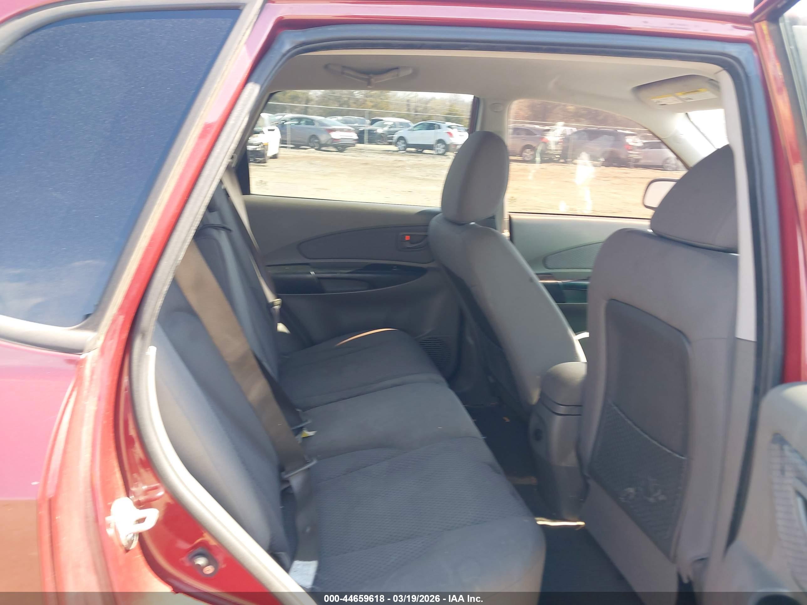 HYUNDAI TUCSON image 8