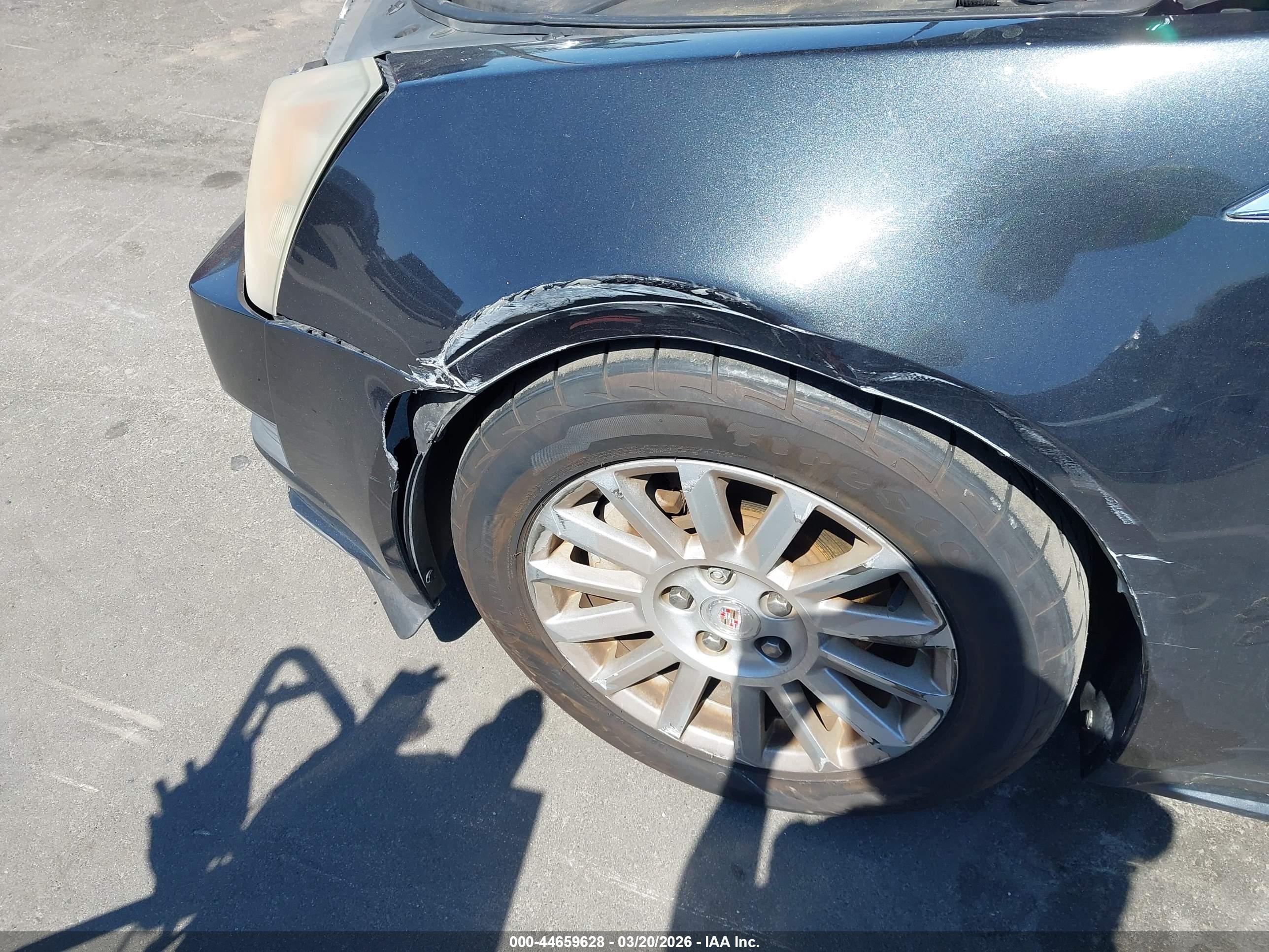 CADILLAC CTS image 6