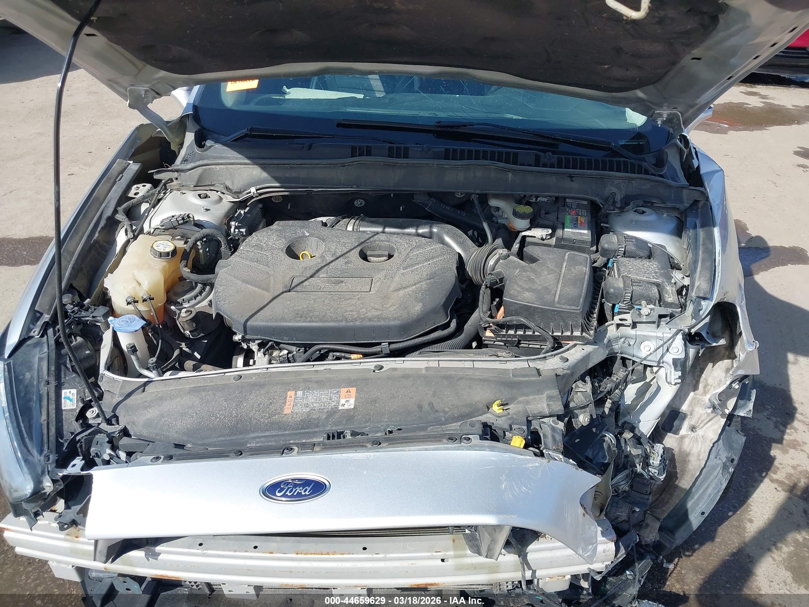 FORD FUSION image 10