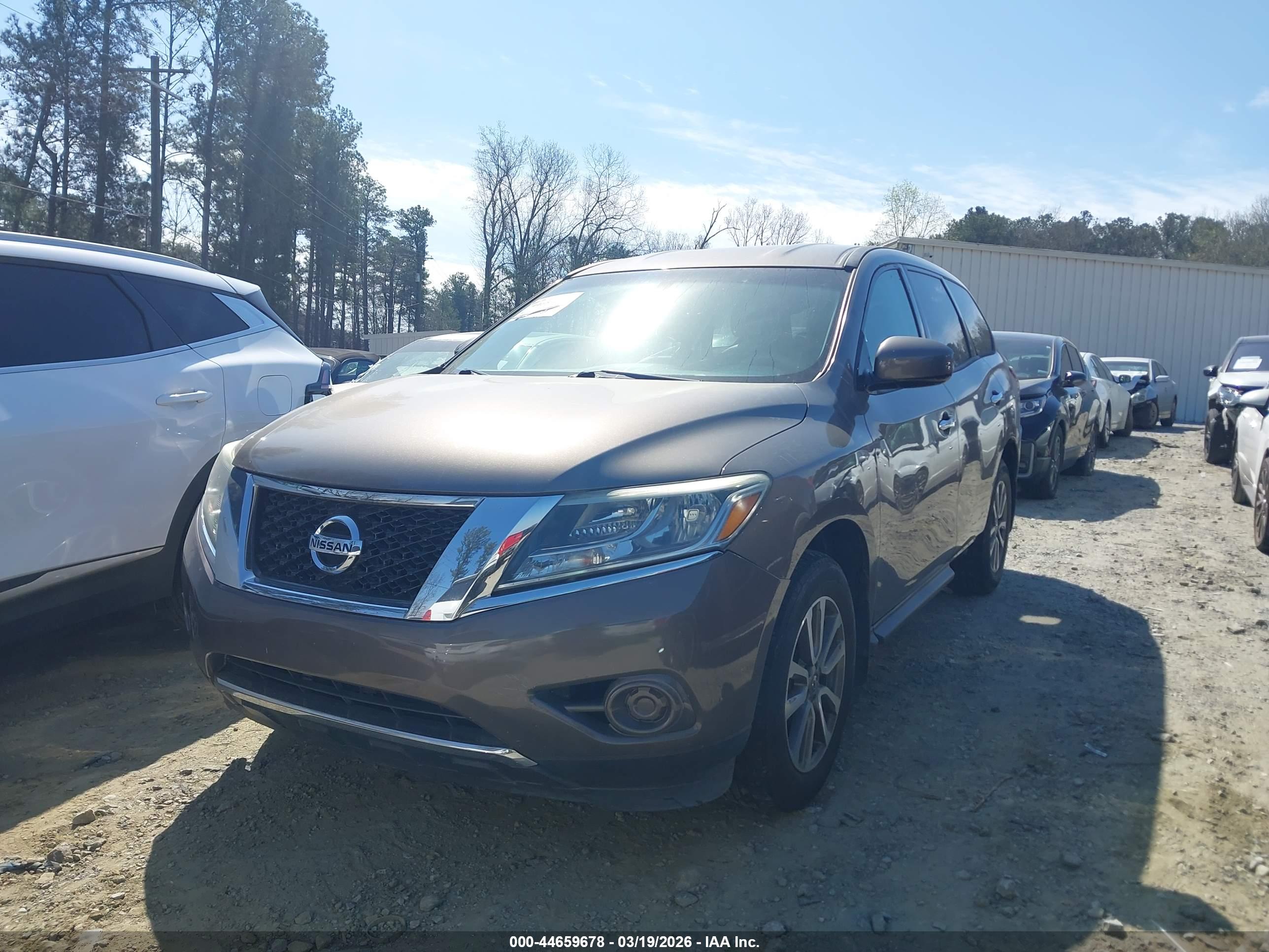 NISSAN PATHFINDER image 2