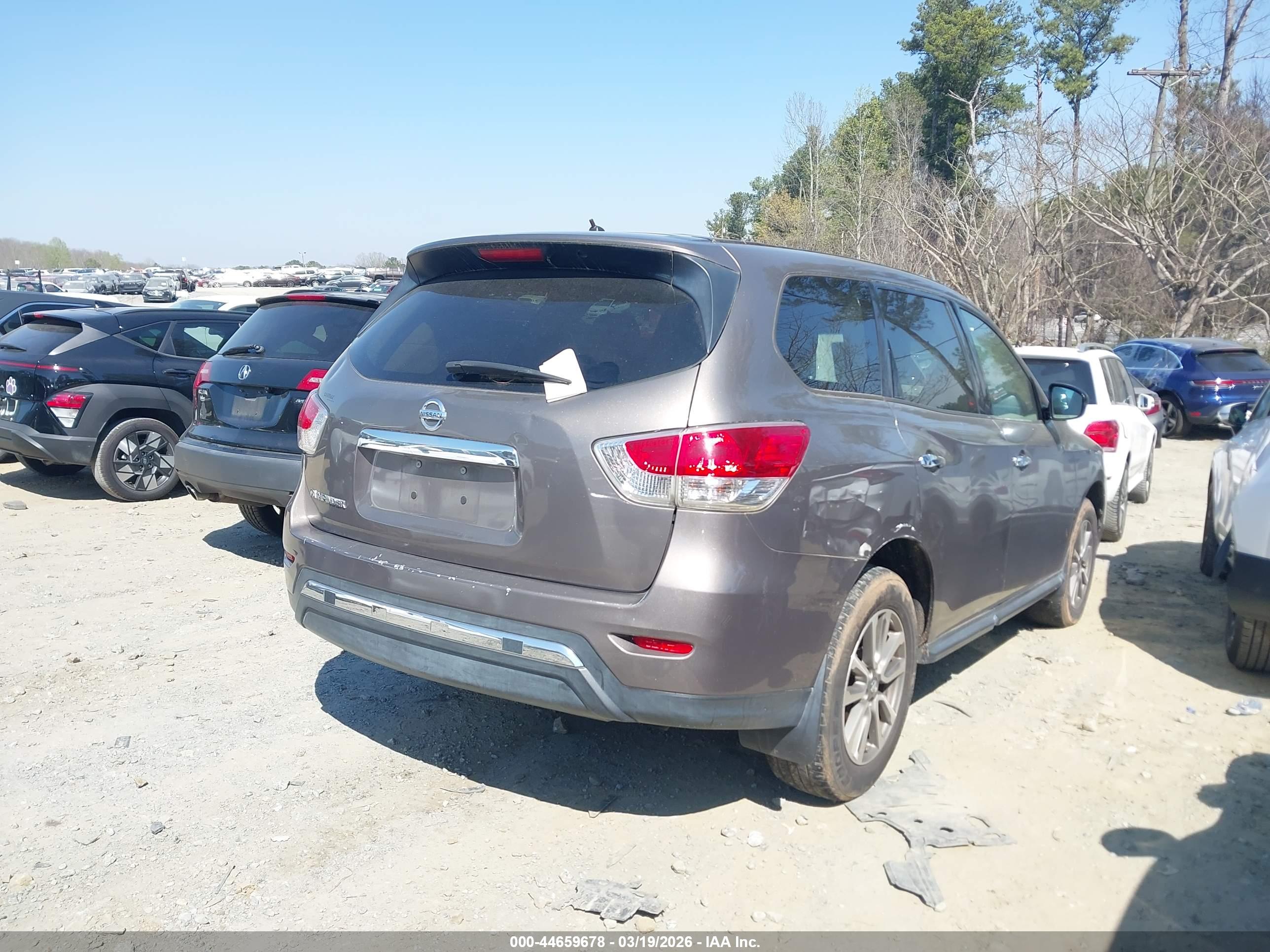 NISSAN PATHFINDER image 4