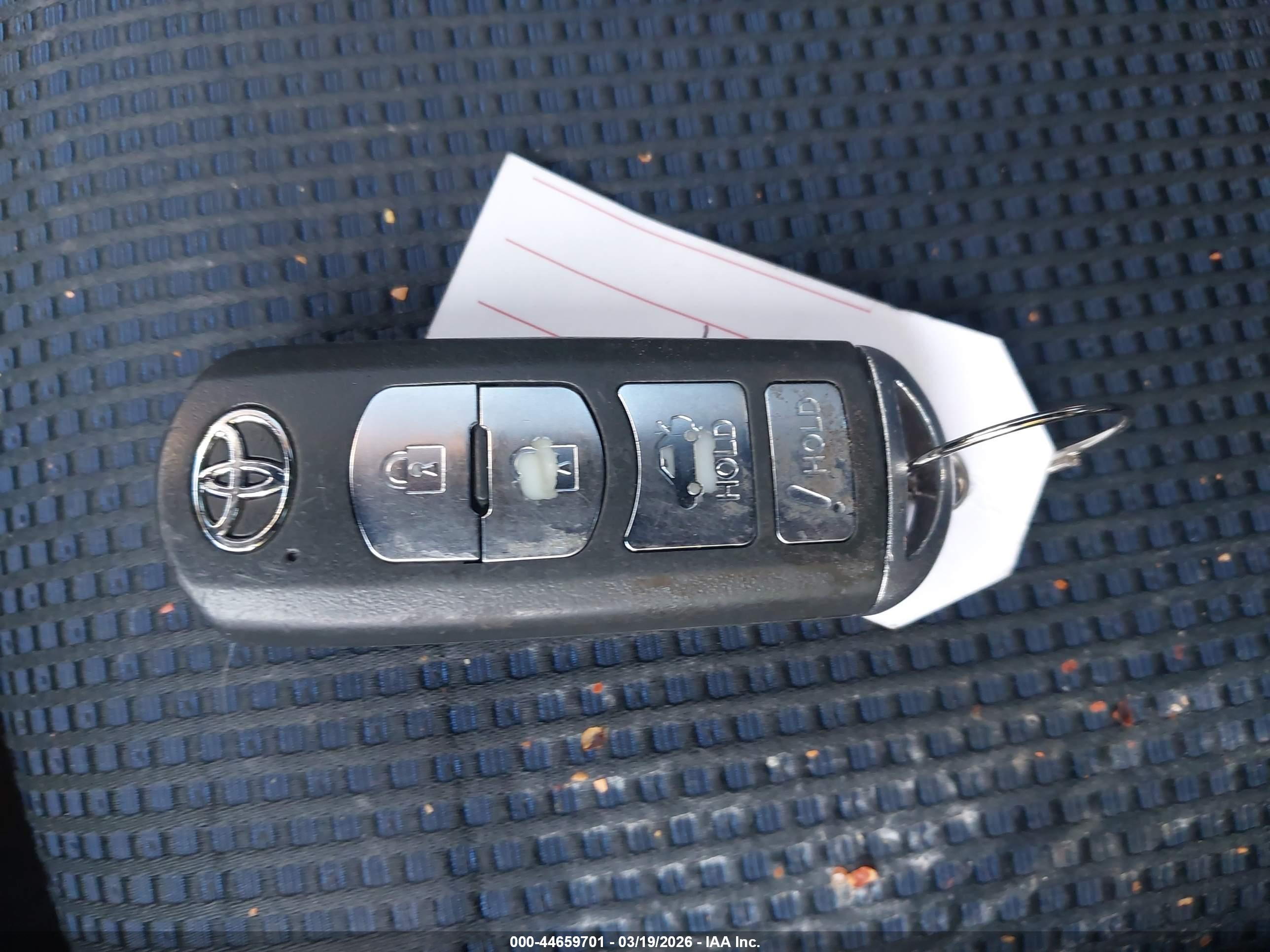 TOYOTA YARIS image 11