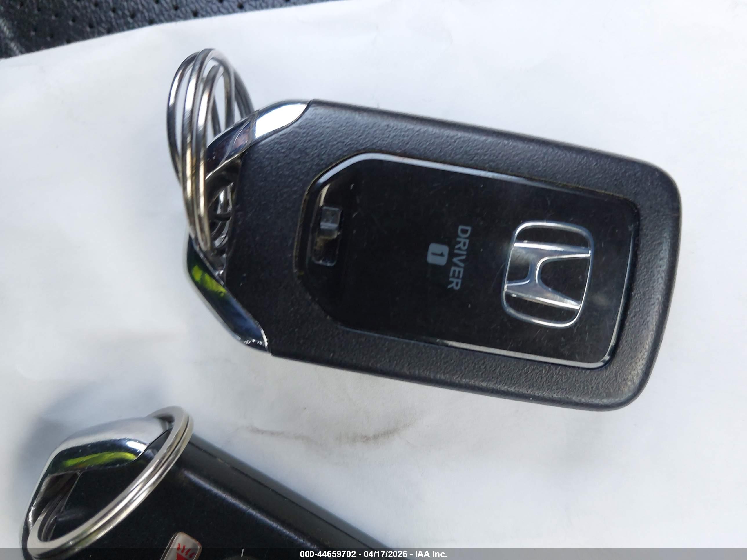 HONDA CR-V image 11