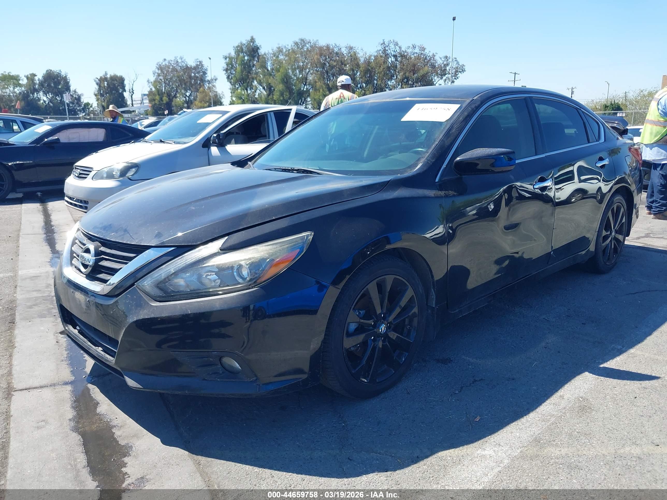 NISSAN ALTIMA image 2