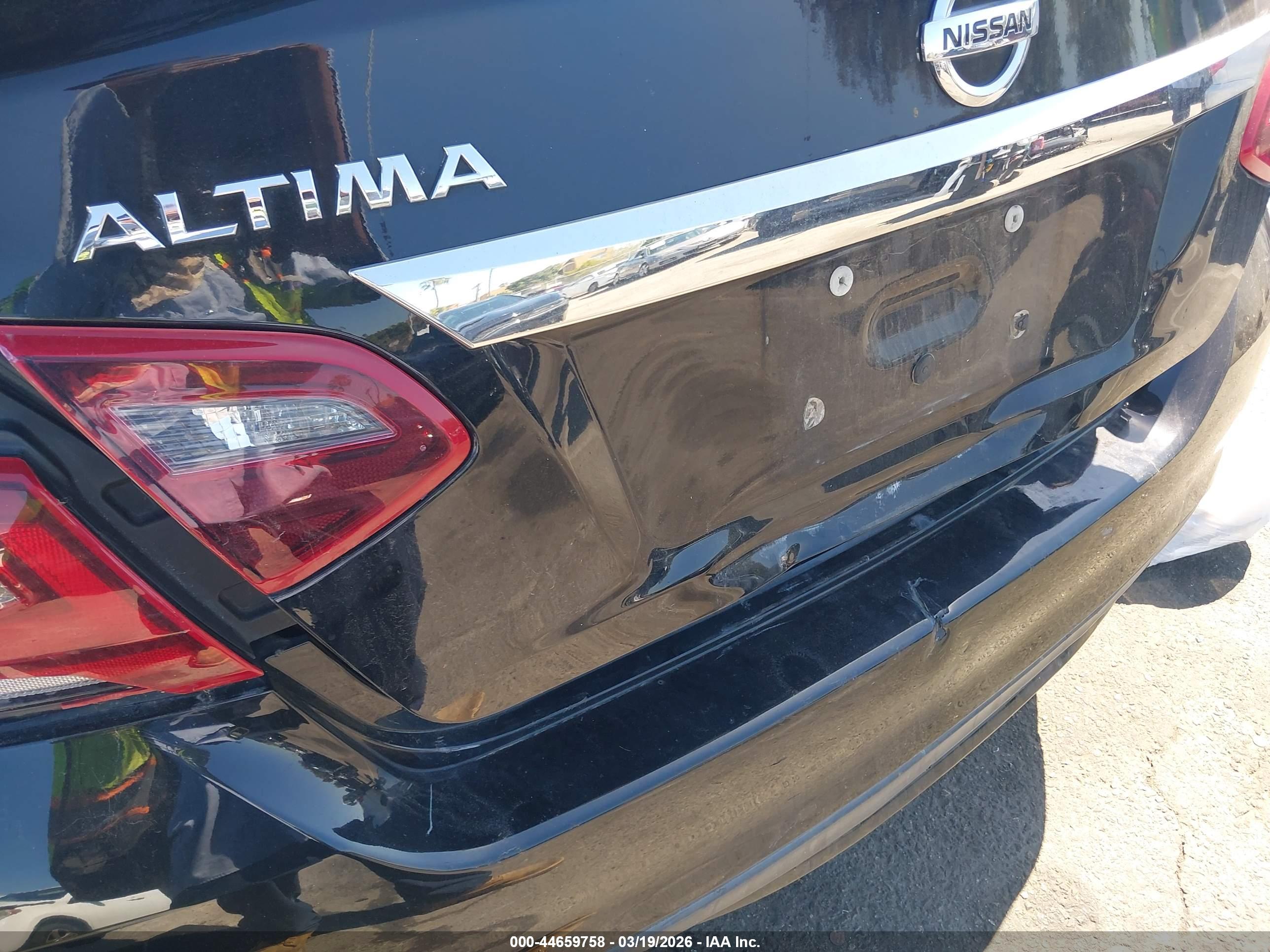 NISSAN ALTIMA image 6