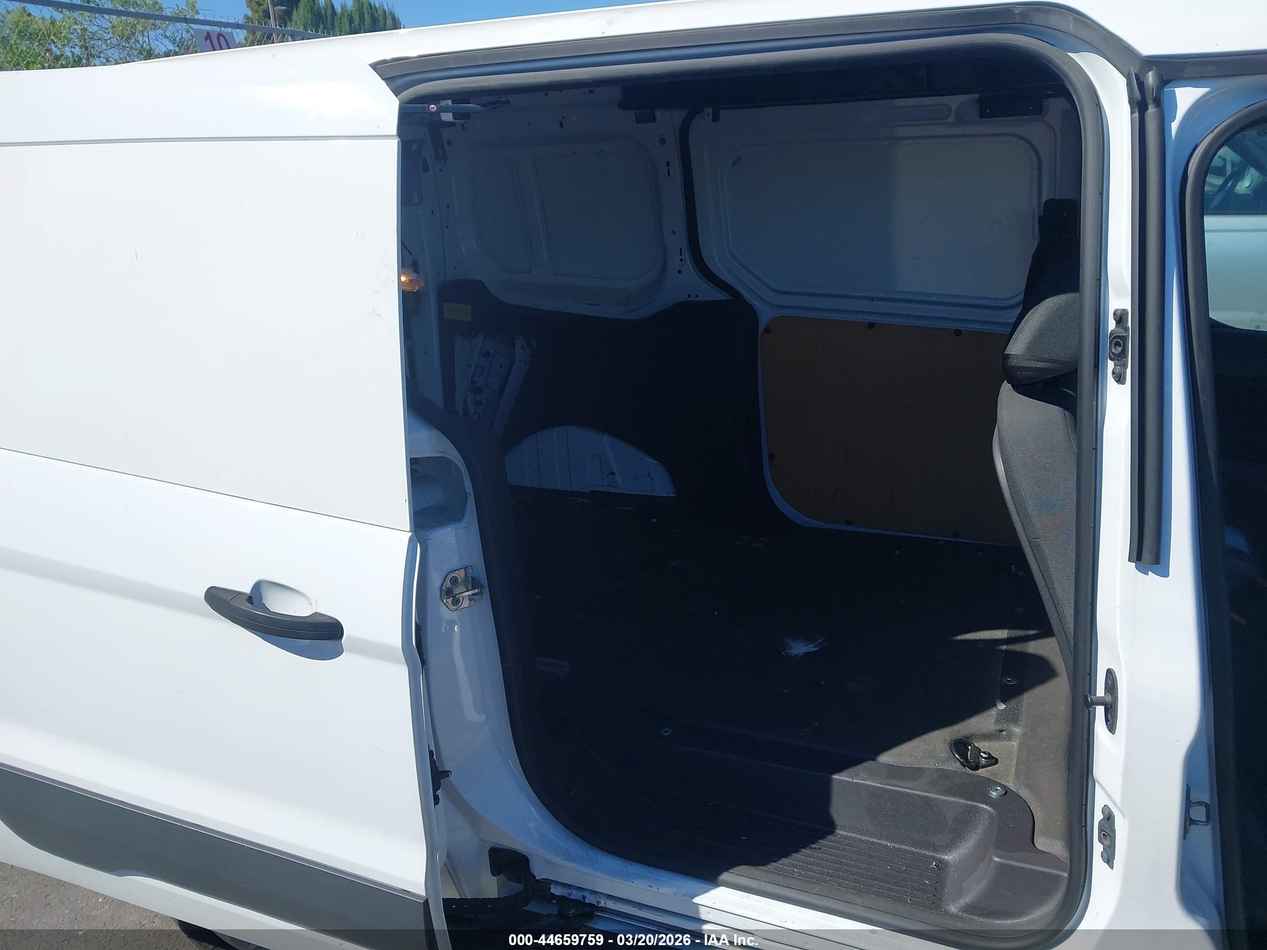 FORD TRANSIT image 8