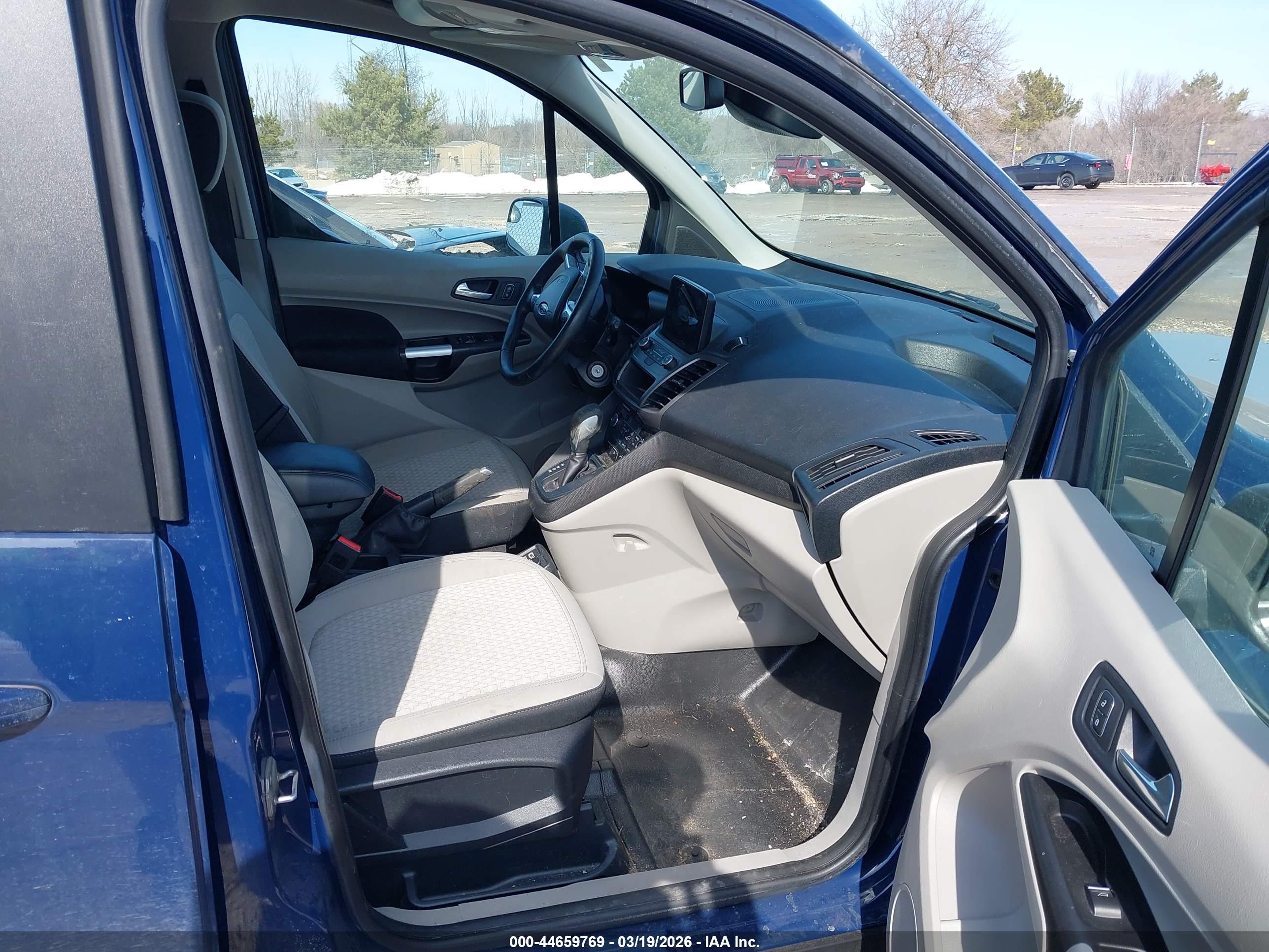 FORD TRANSIT image 5