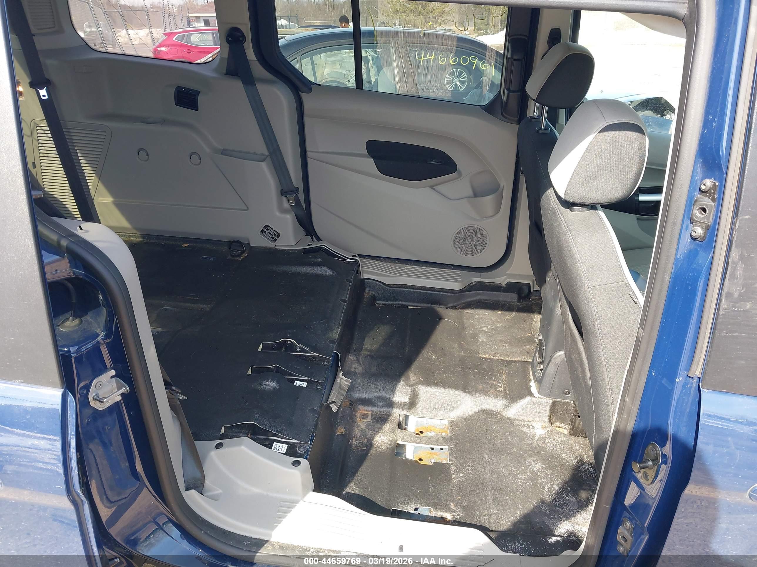 FORD TRANSIT image 8