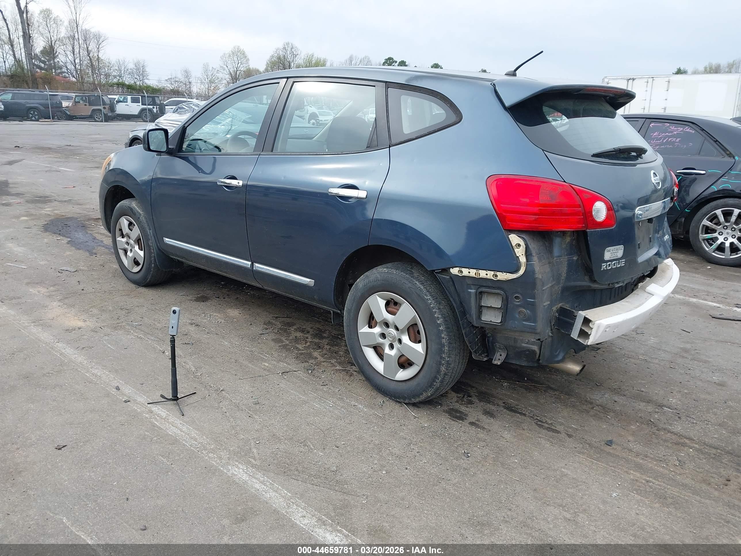 NISSAN ROGUE image 3