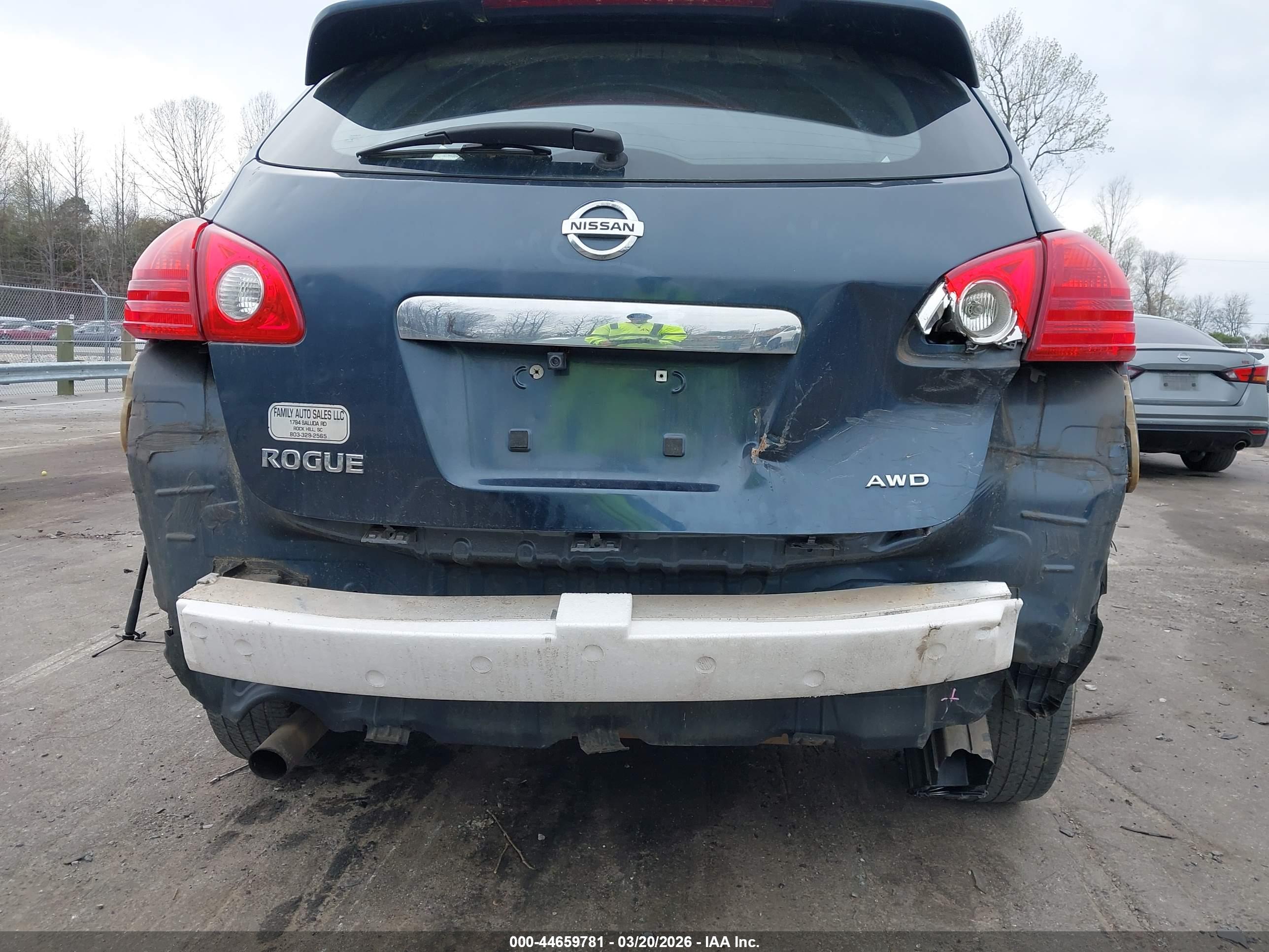 NISSAN ROGUE image 6