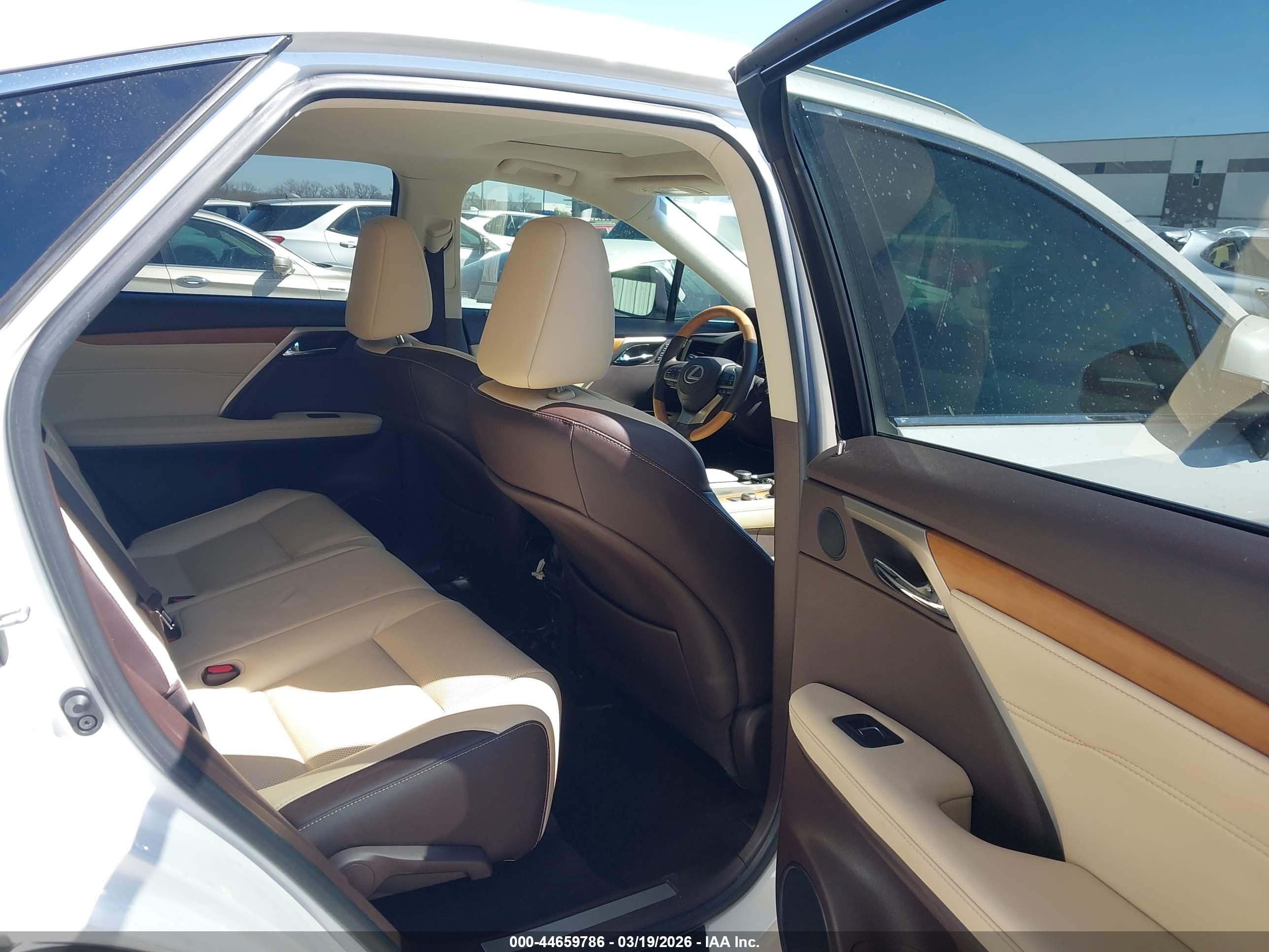 LEXUS RX image 8
