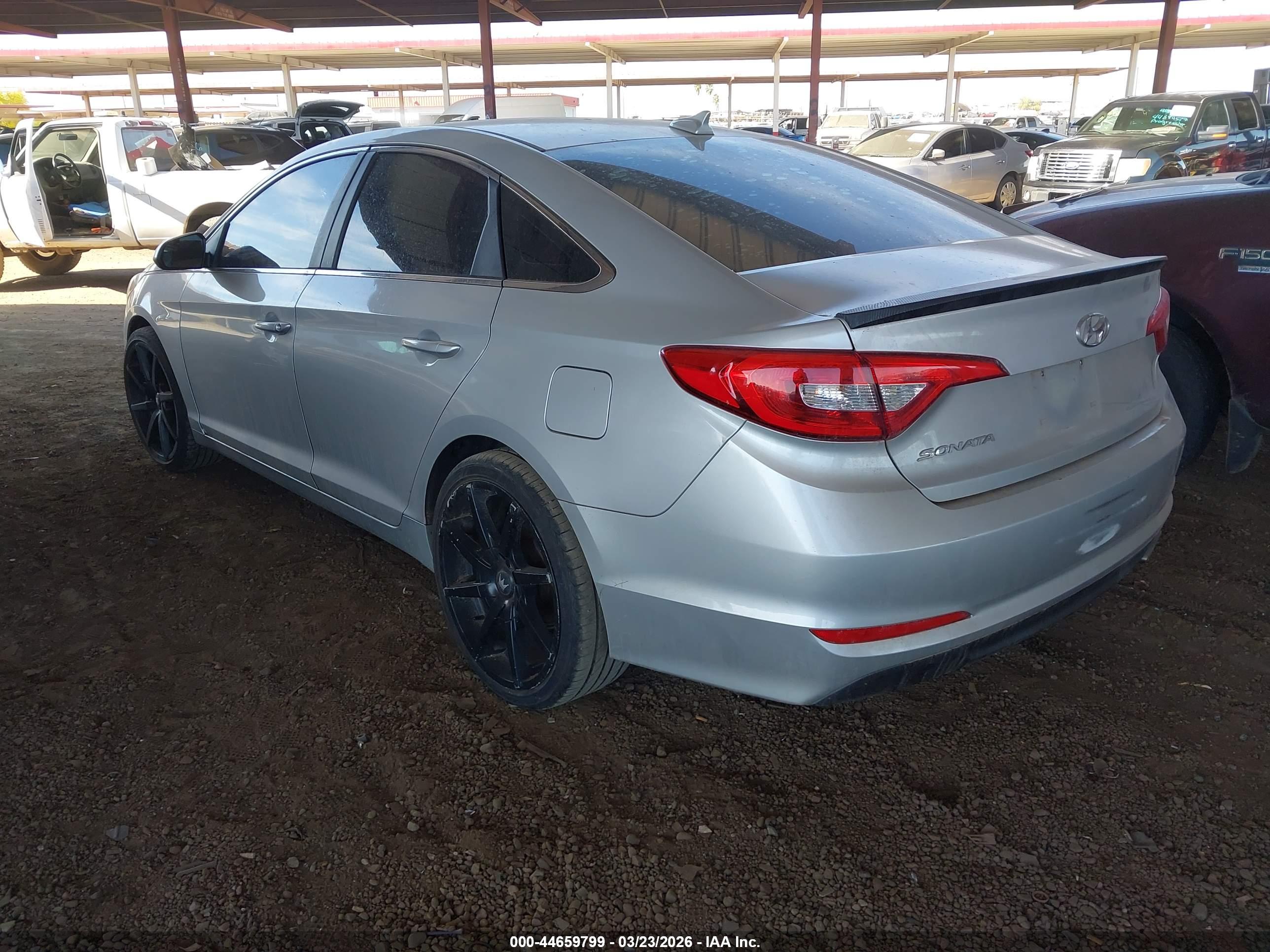 HYUNDAI SONATA image 3