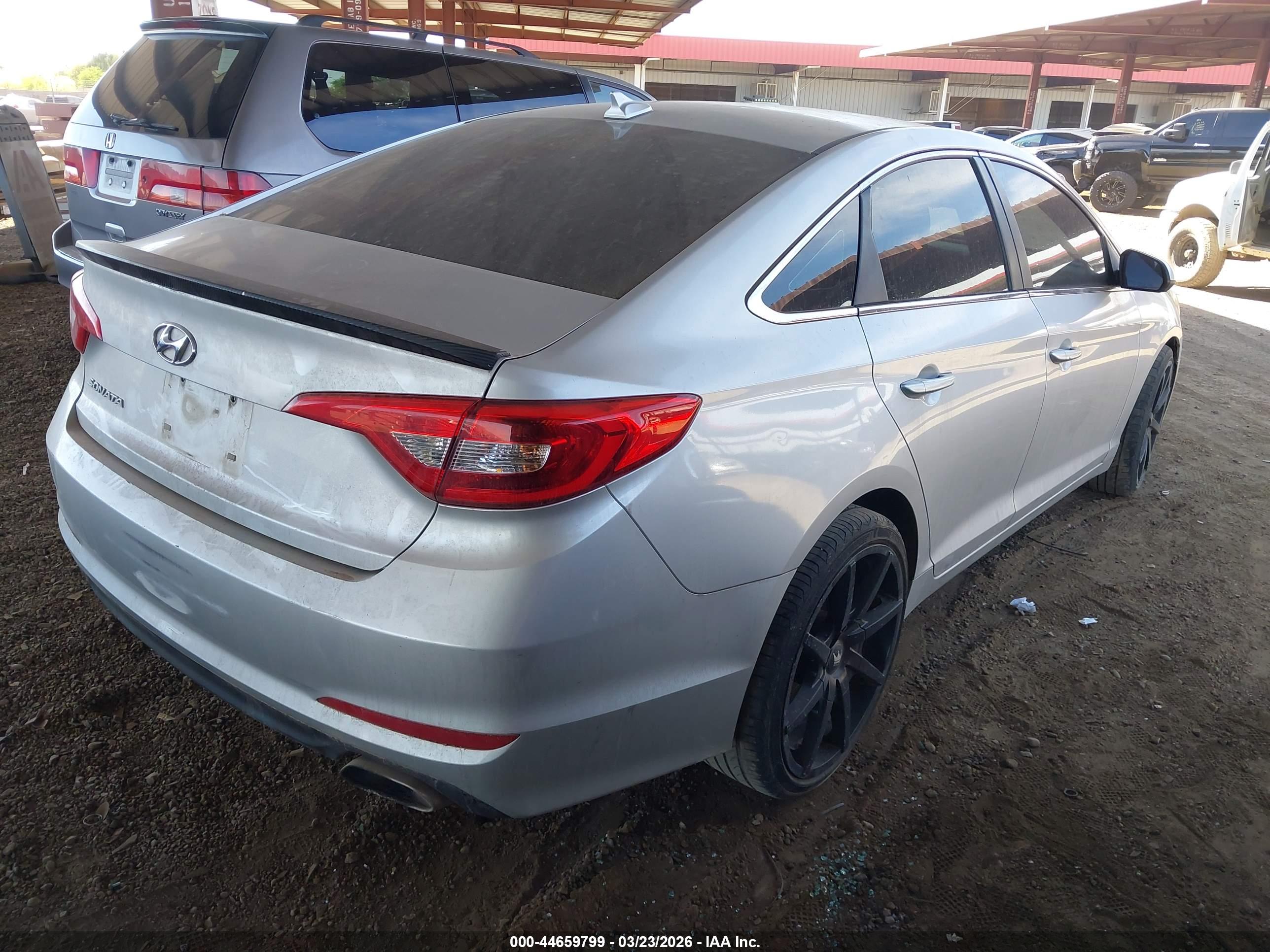 HYUNDAI SONATA image 4