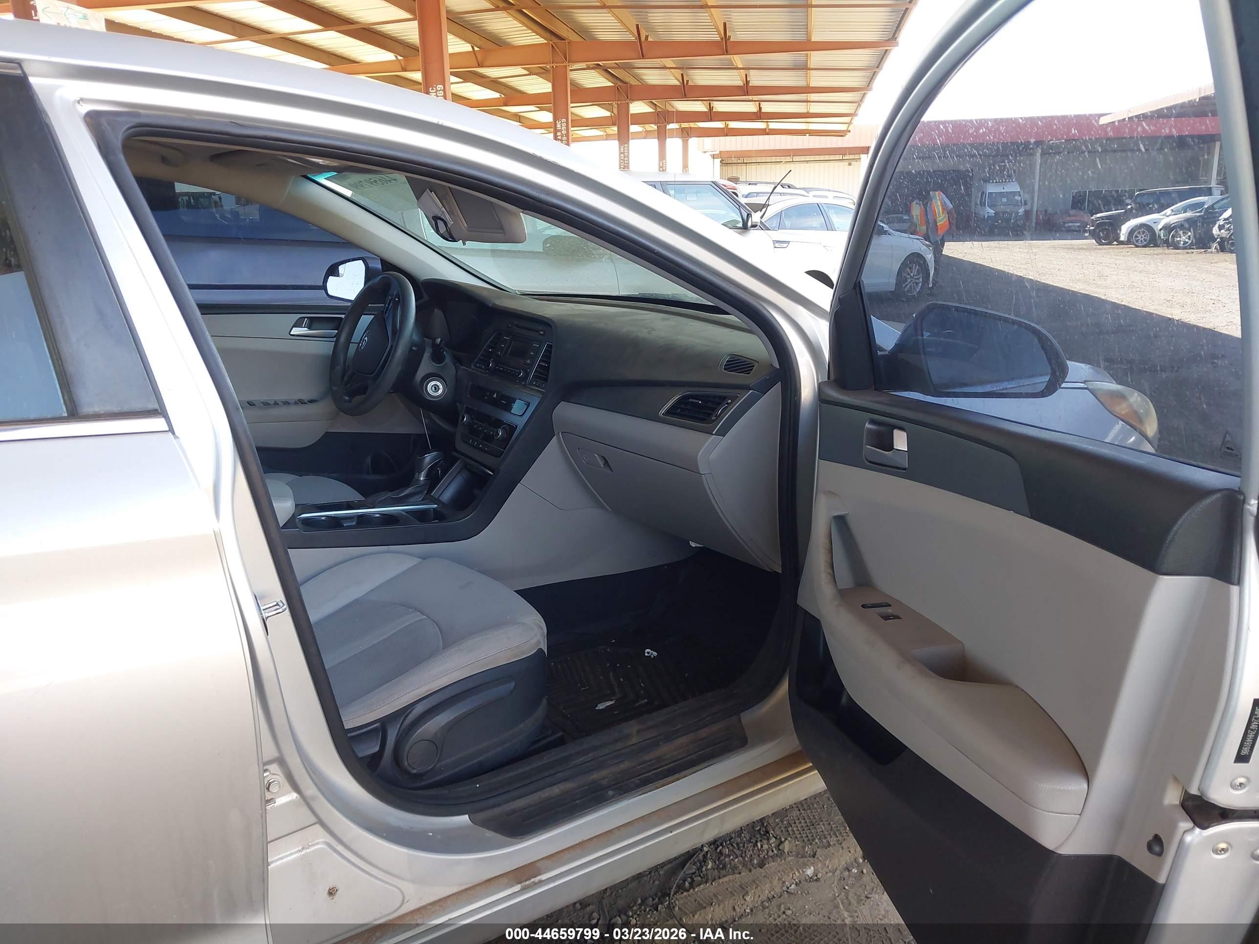 HYUNDAI SONATA image 5