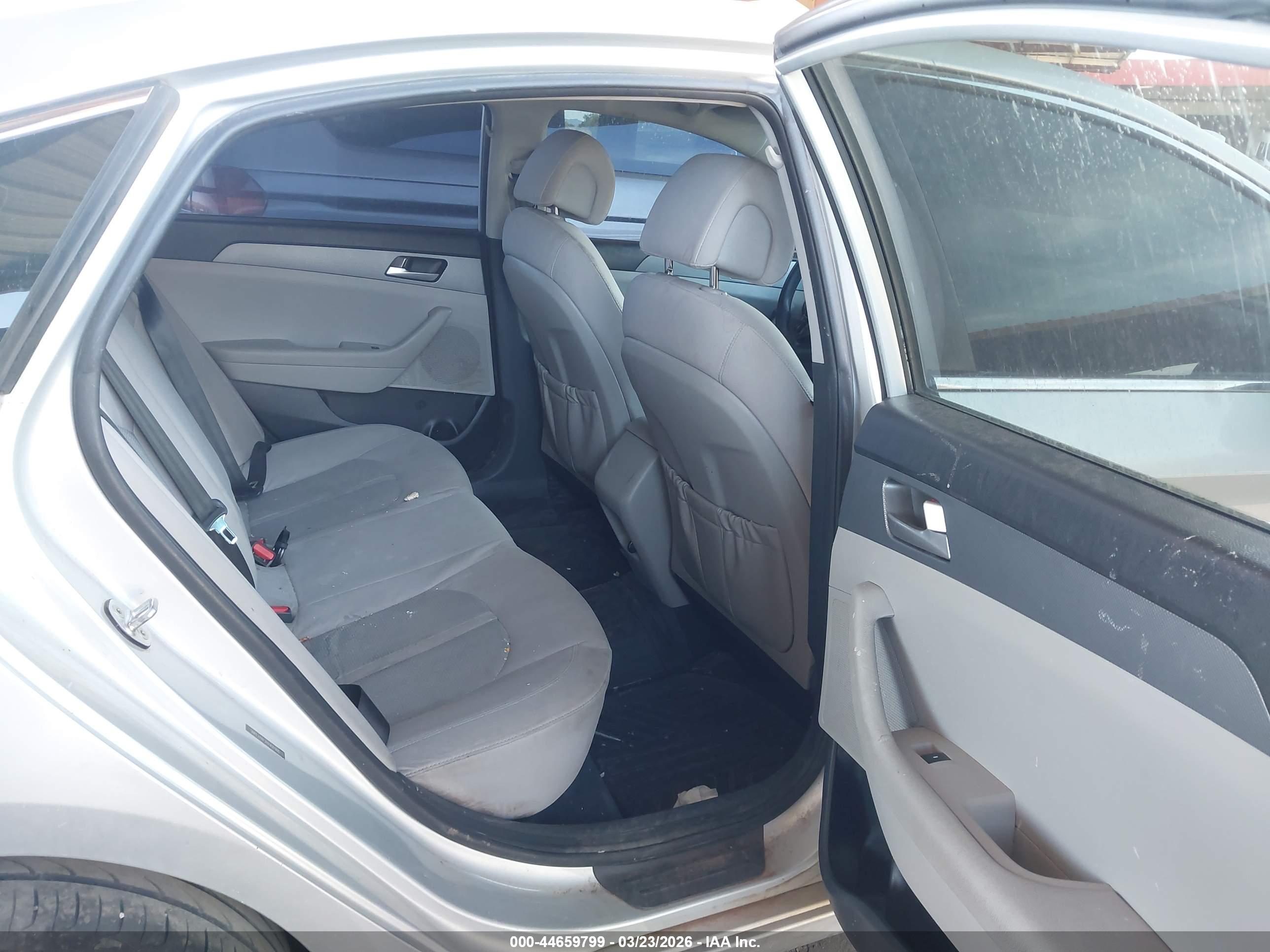 HYUNDAI SONATA image 8
