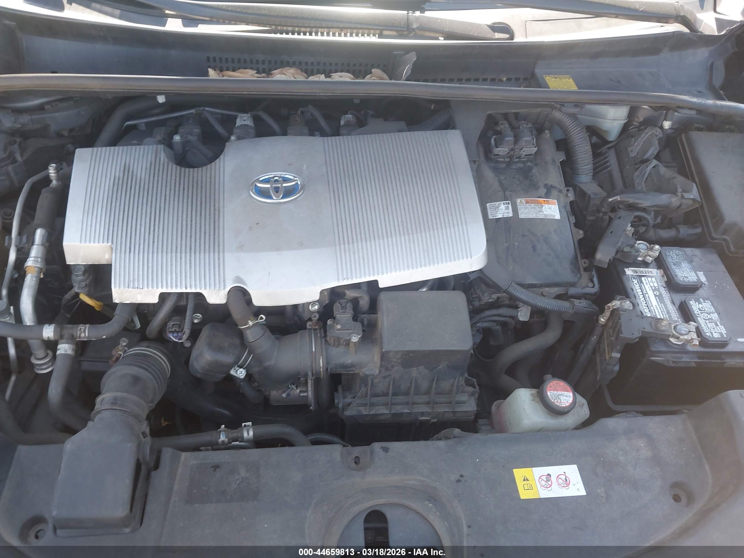 TOYOTA PRIUS image 10