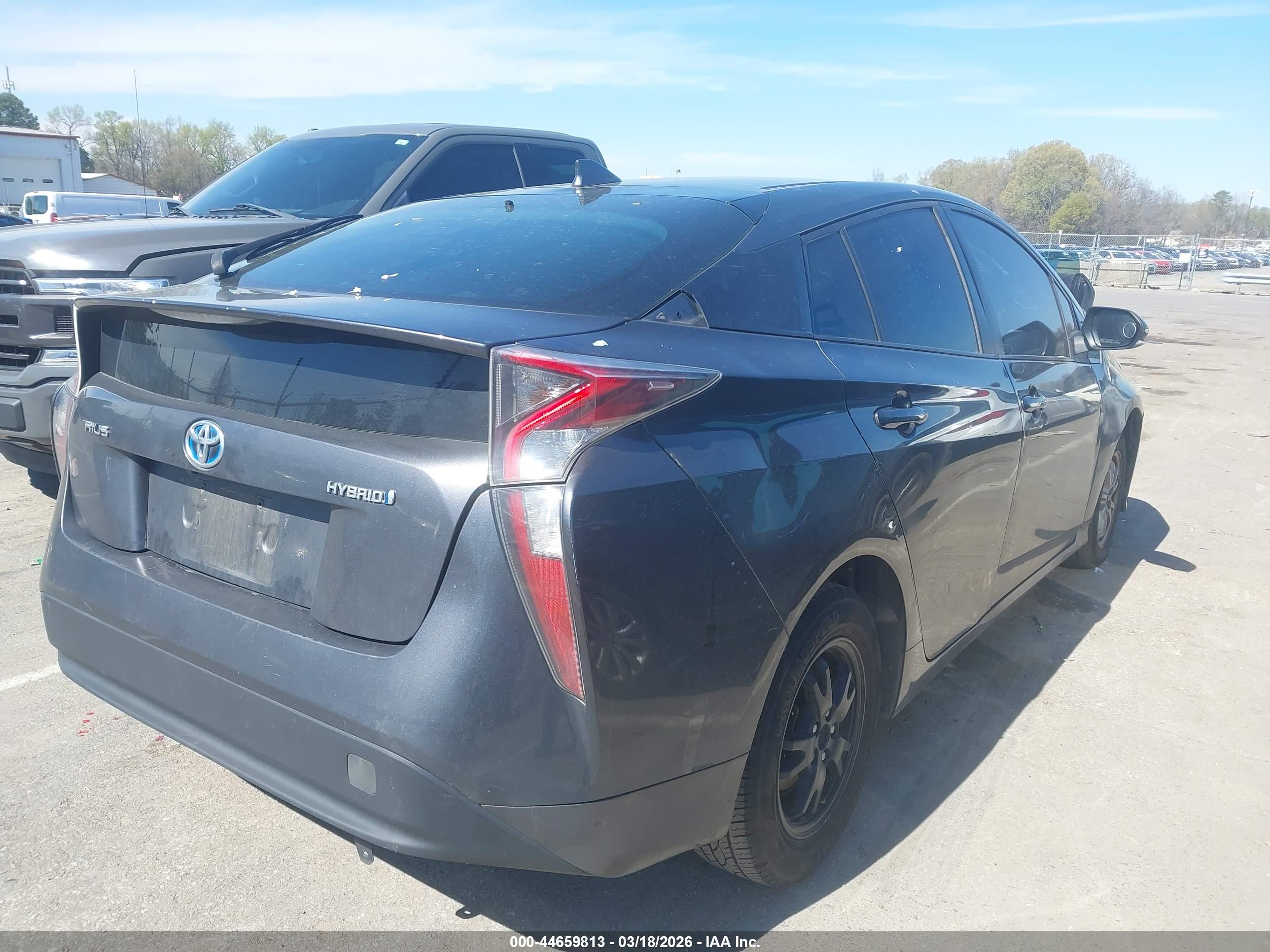 TOYOTA PRIUS image 4