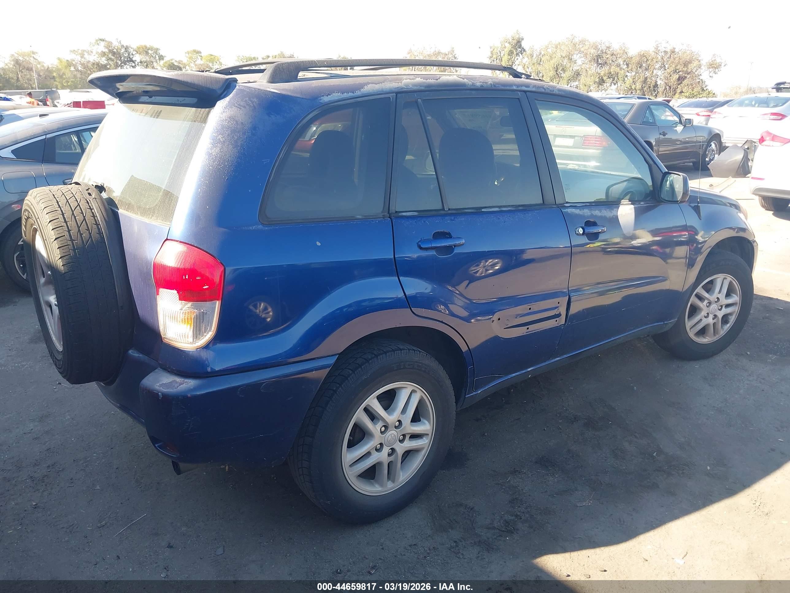 TOYOTA RAV4 image 4