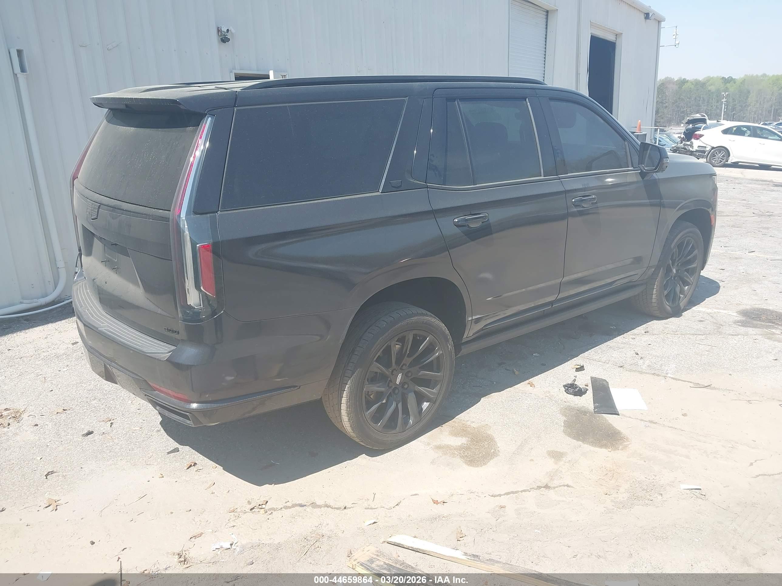 CADILLAC ESCALADE image 4