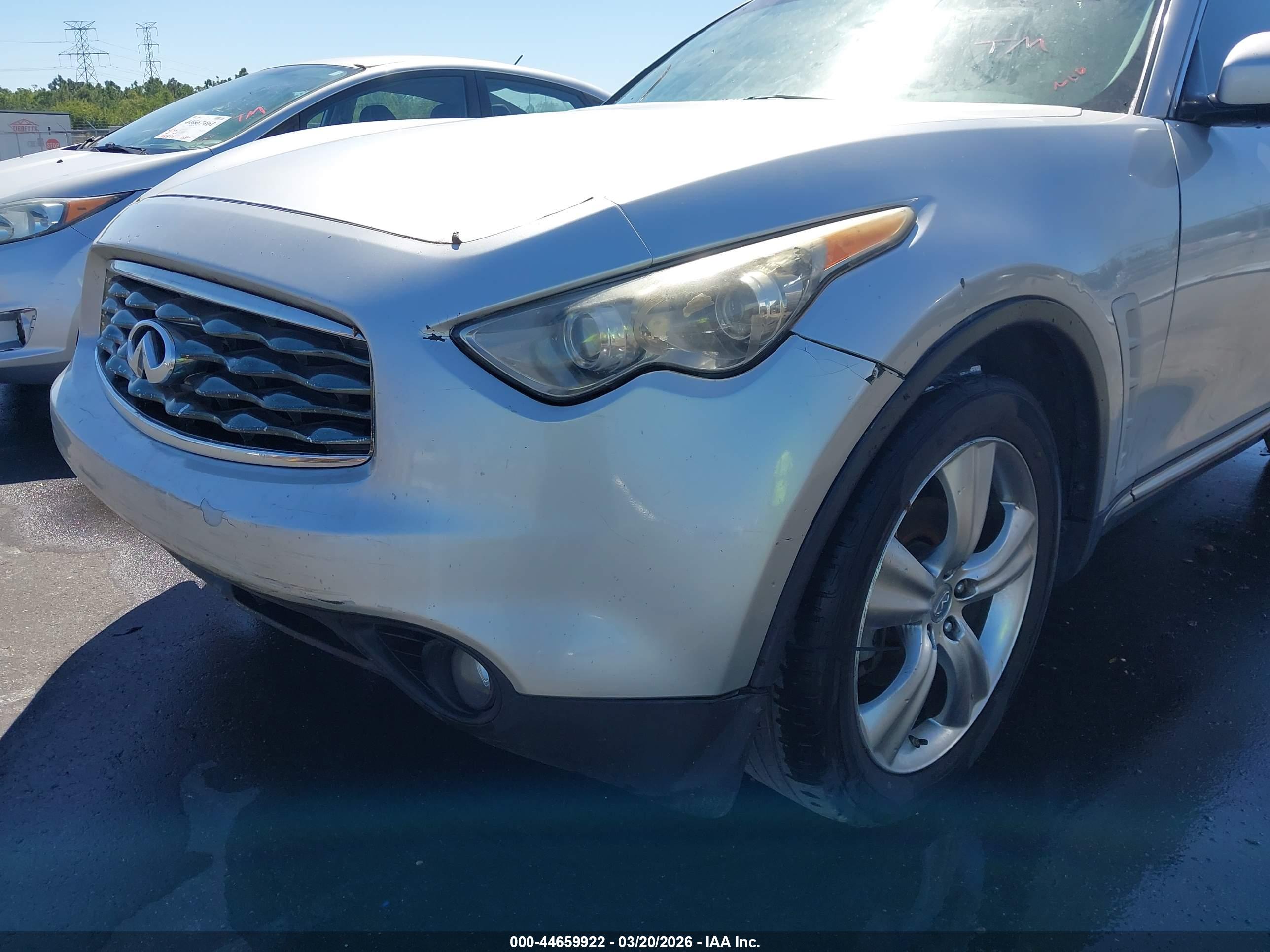 INFINITI FX35 image 6