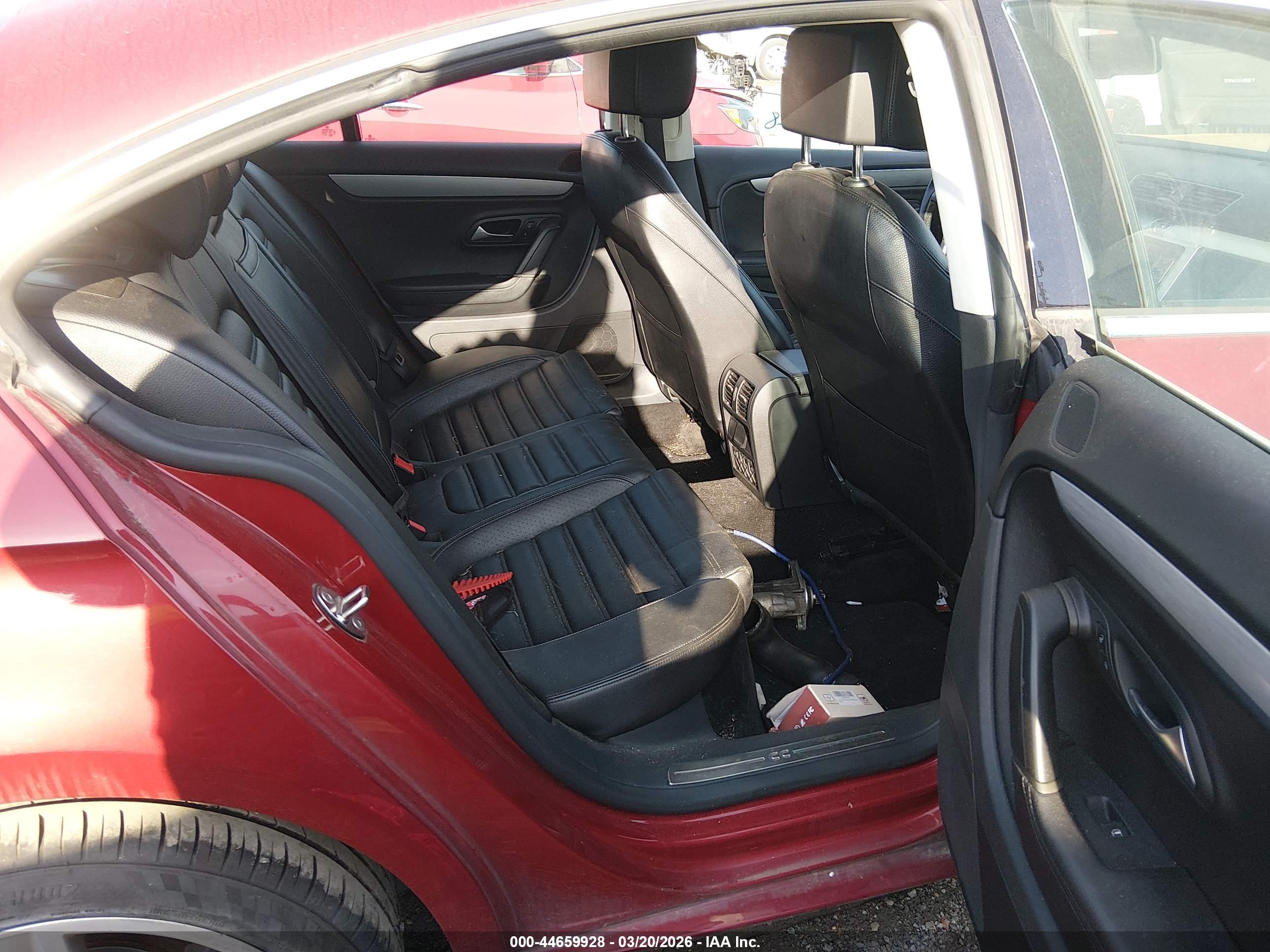 VOLKSWAGEN CC image 8