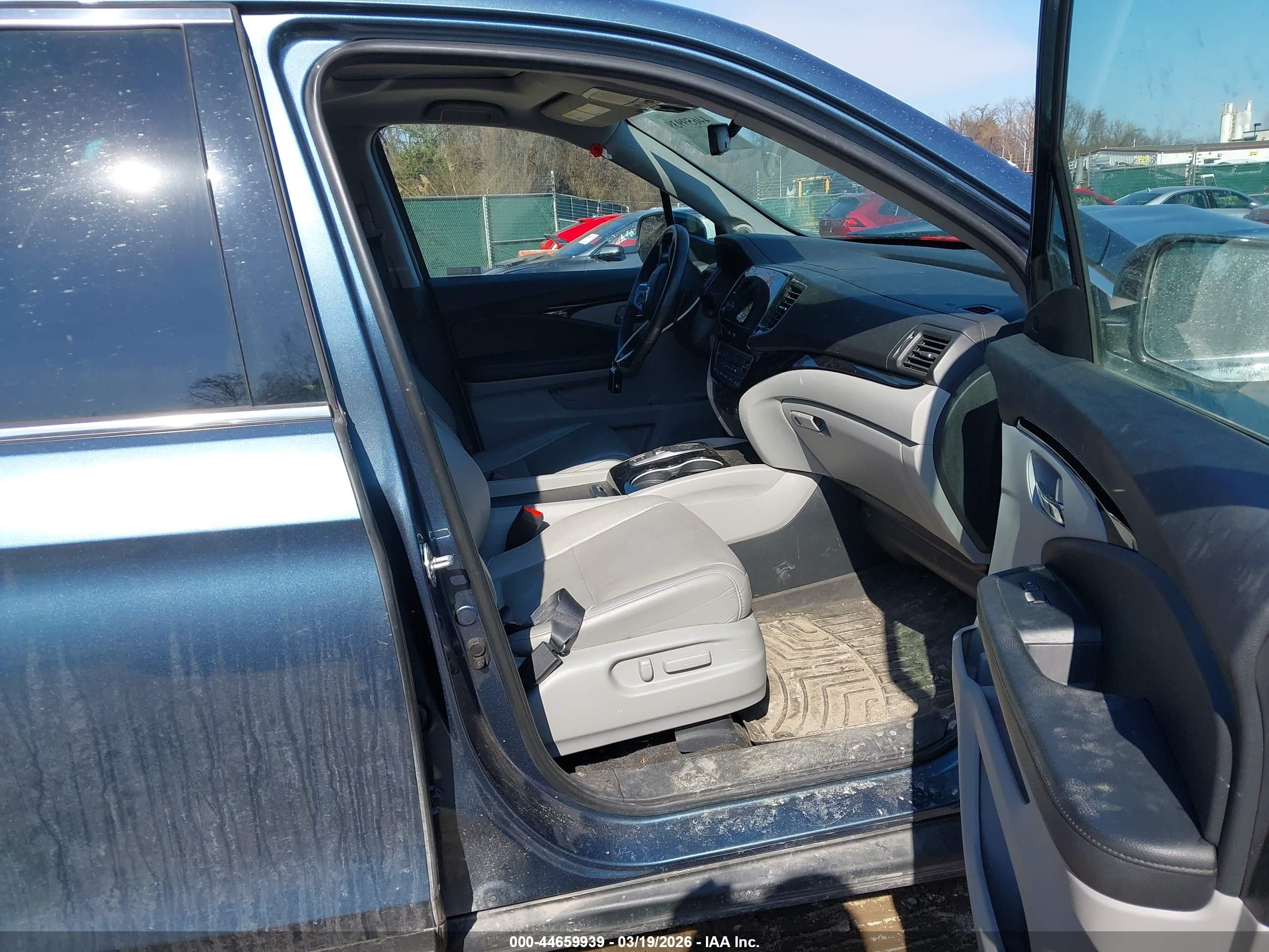 HONDA PILOT image 5