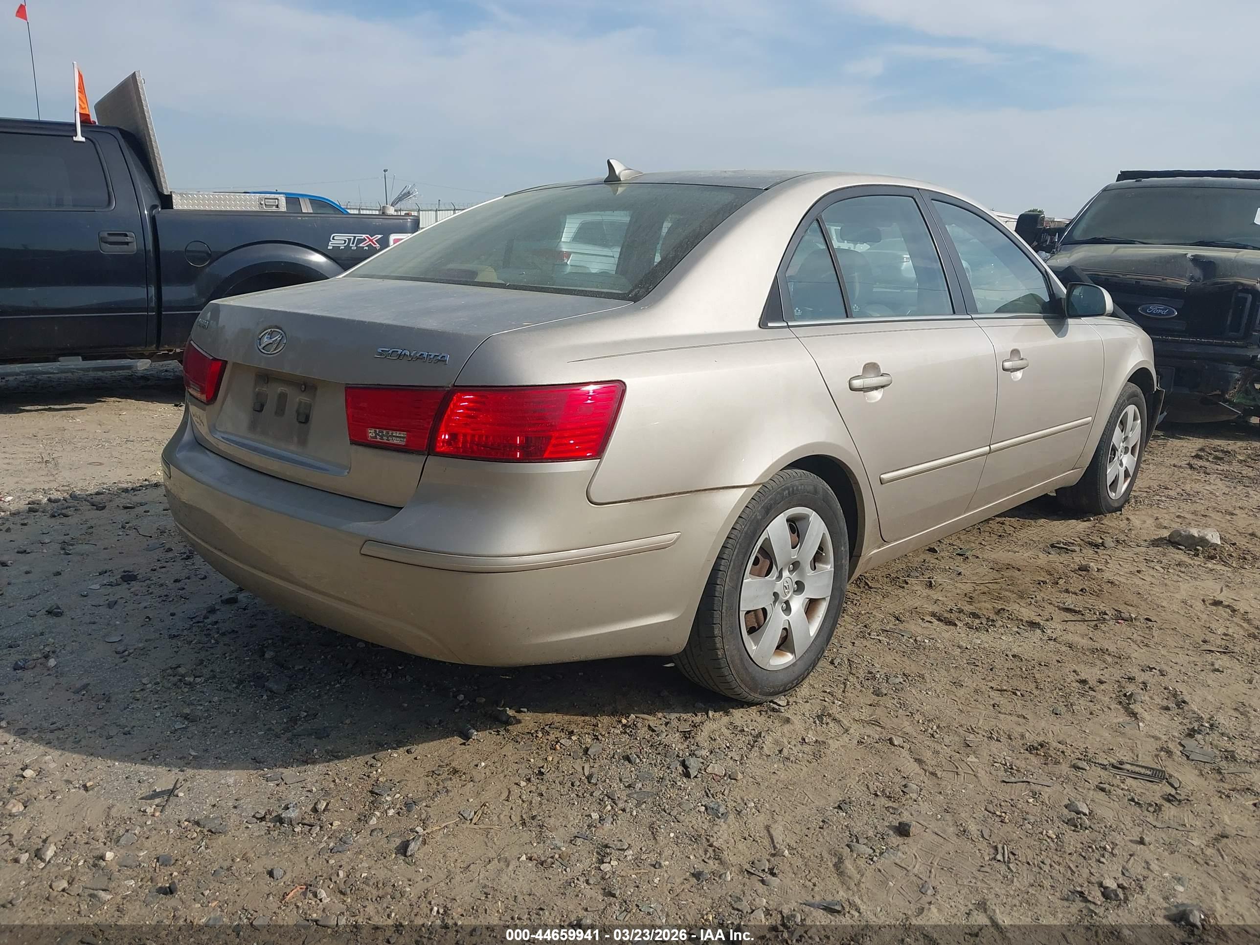 HYUNDAI SONATA image 4