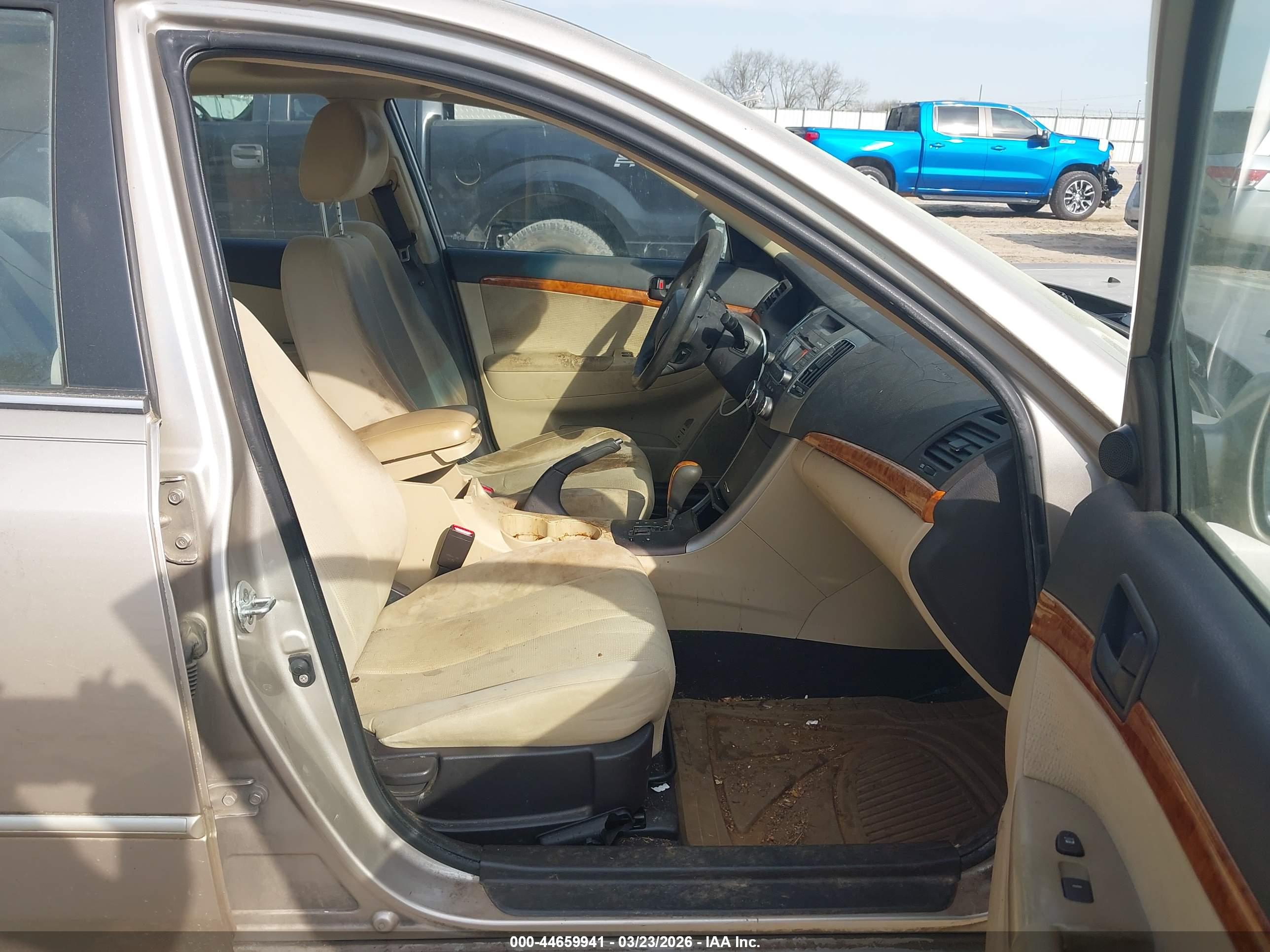 HYUNDAI SONATA image 5