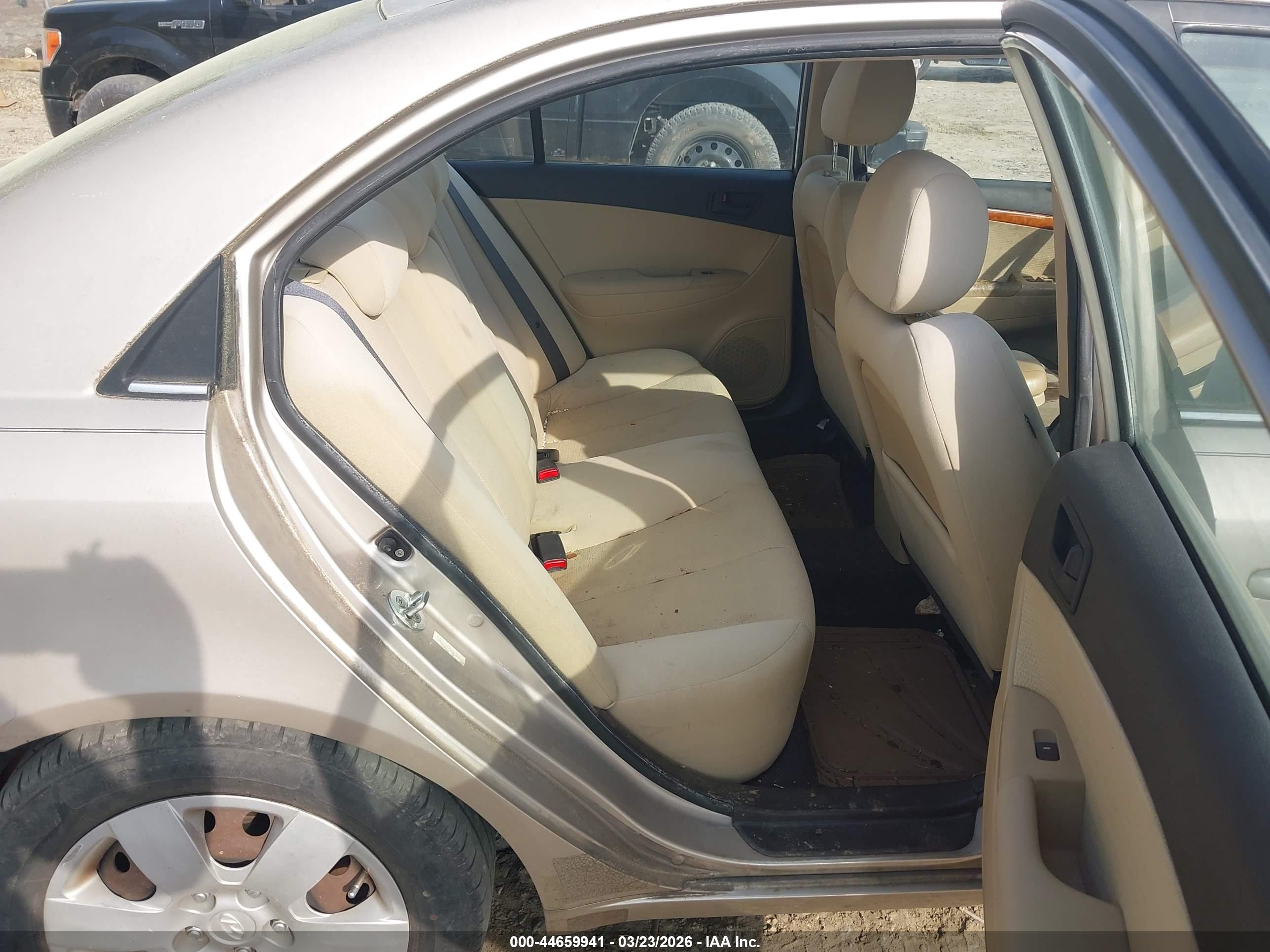 HYUNDAI SONATA image 8