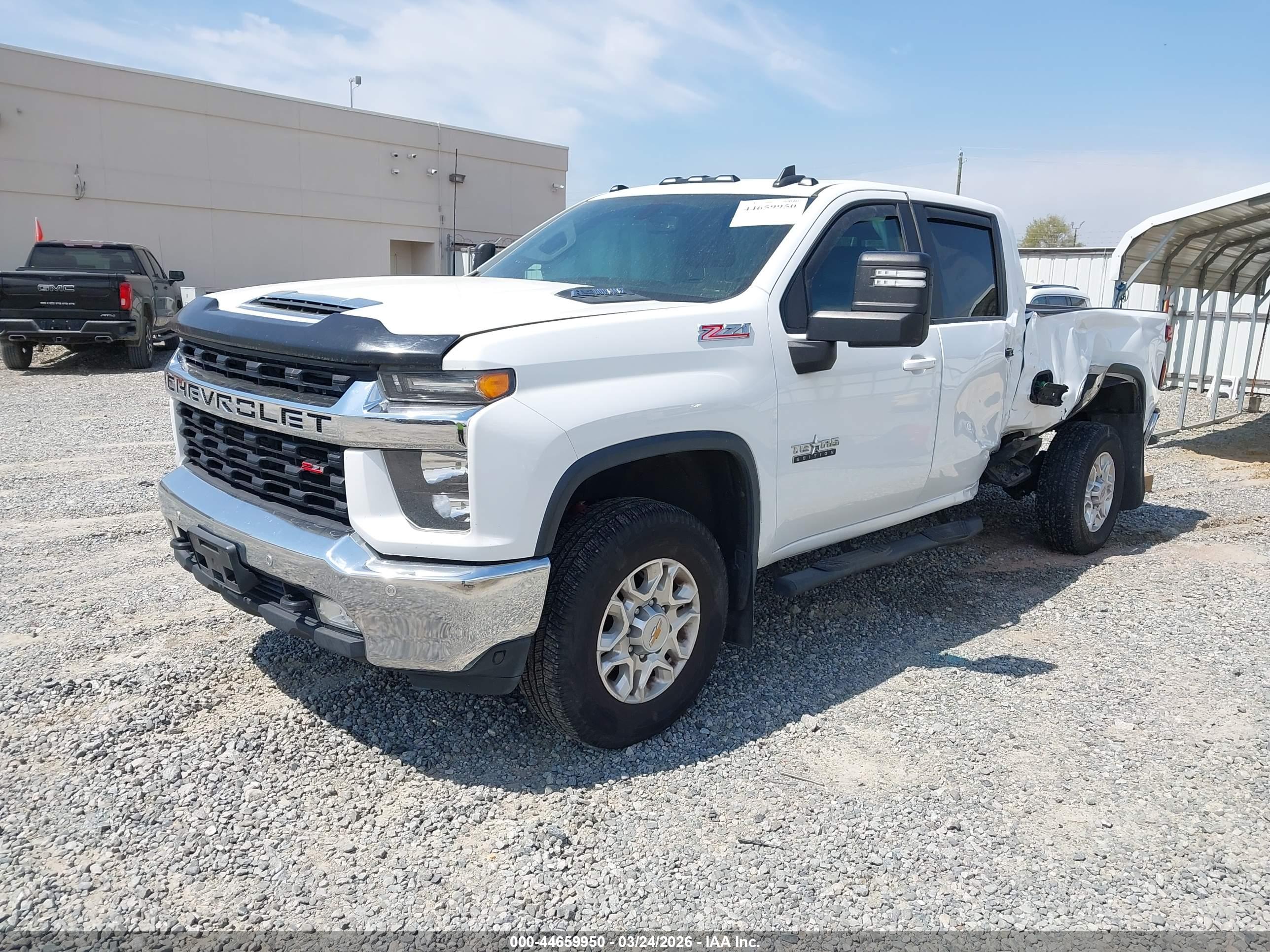CHEVROLET SILVERADO image 2