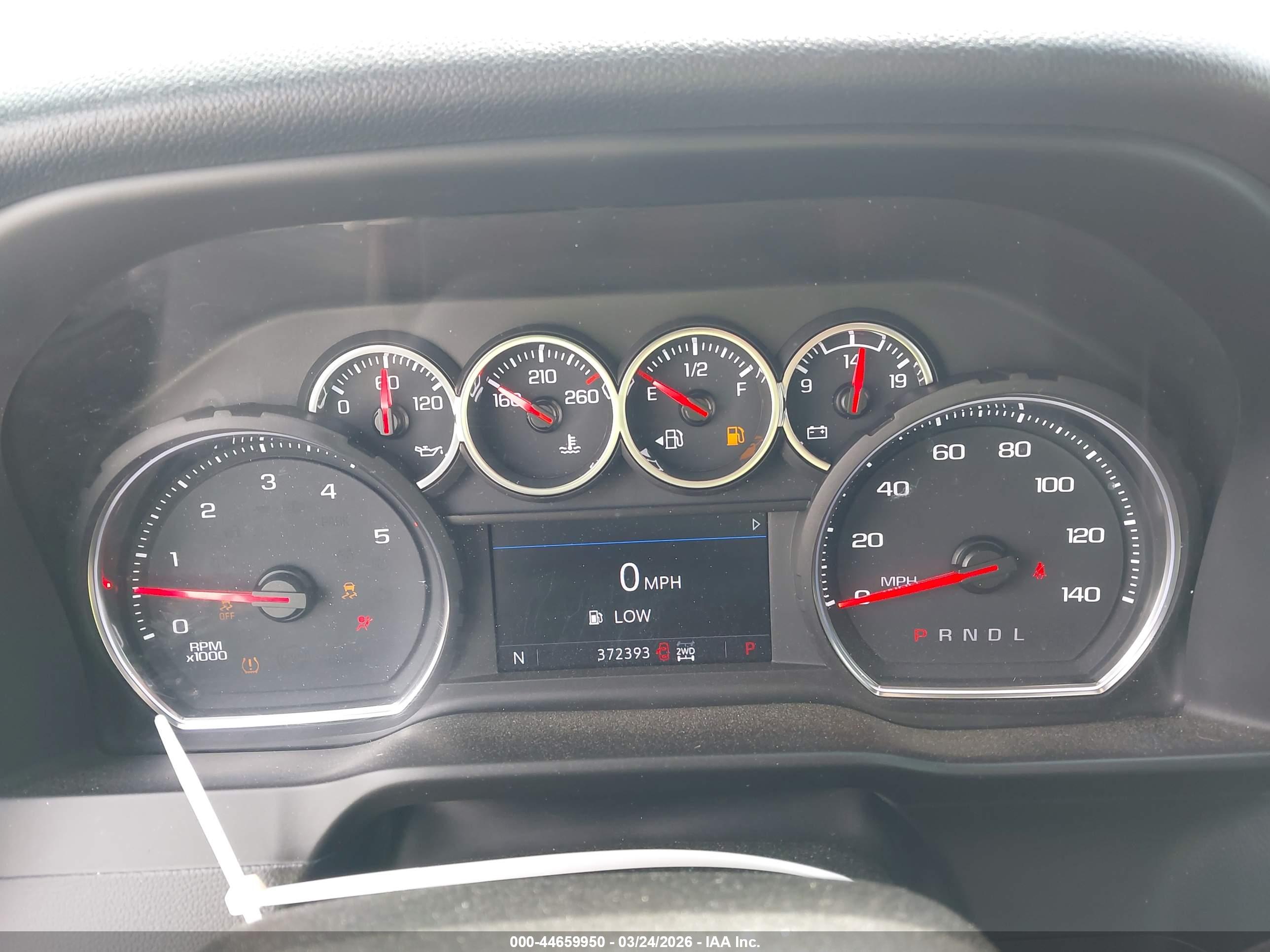 CHEVROLET SILVERADO image 7