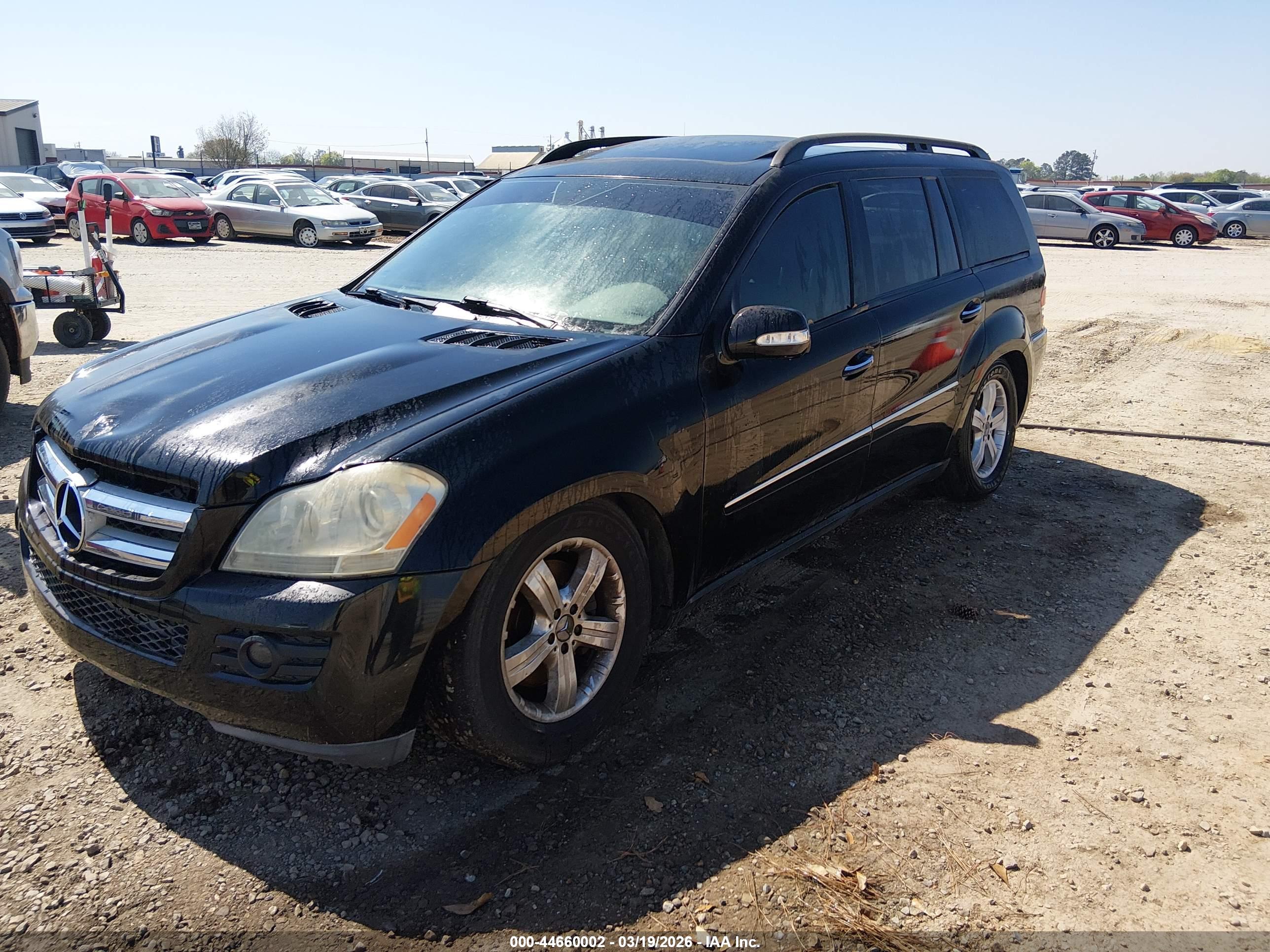 MERCEDES-BENZ GL image 2