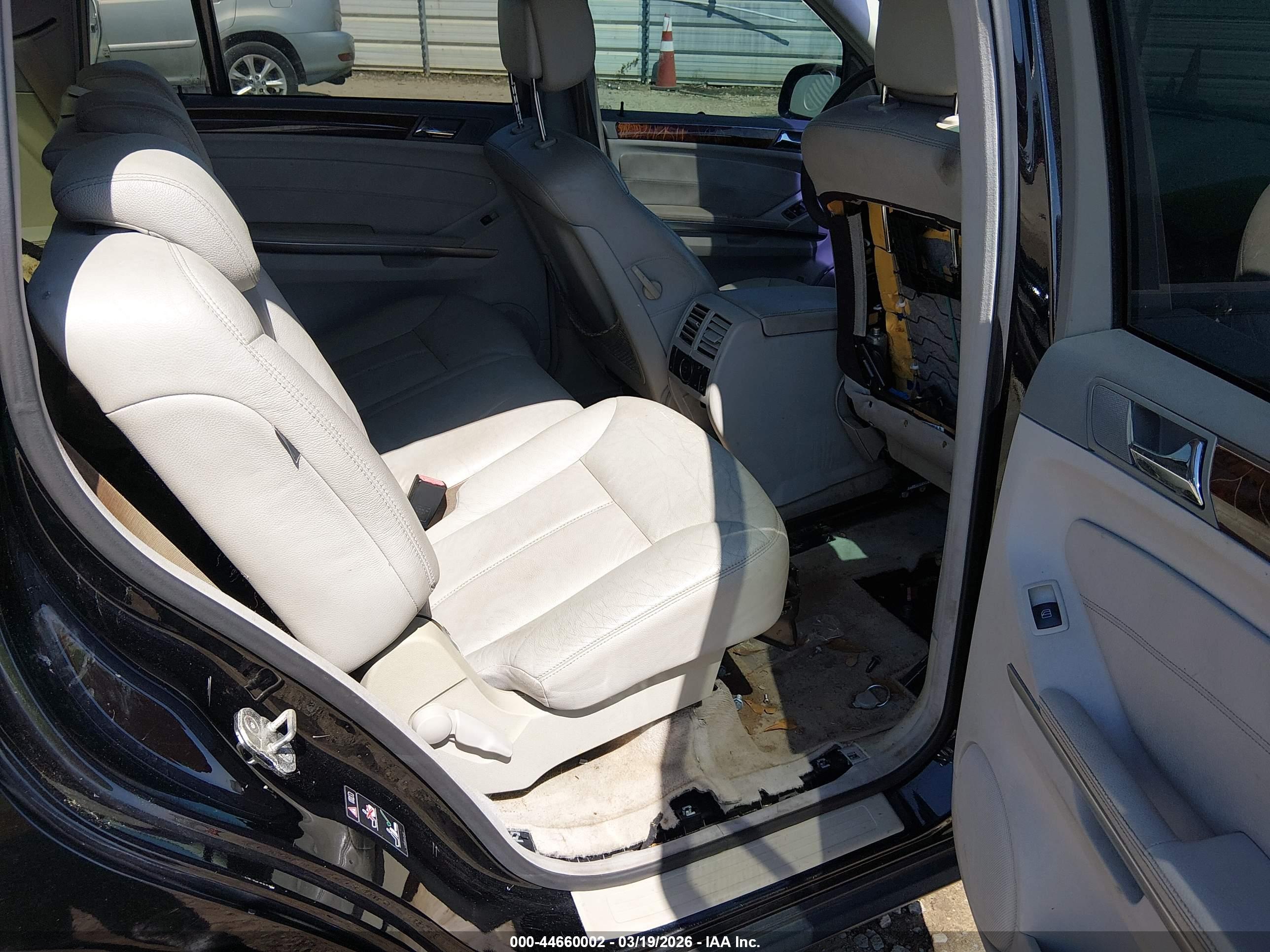 MERCEDES-BENZ GL image 8