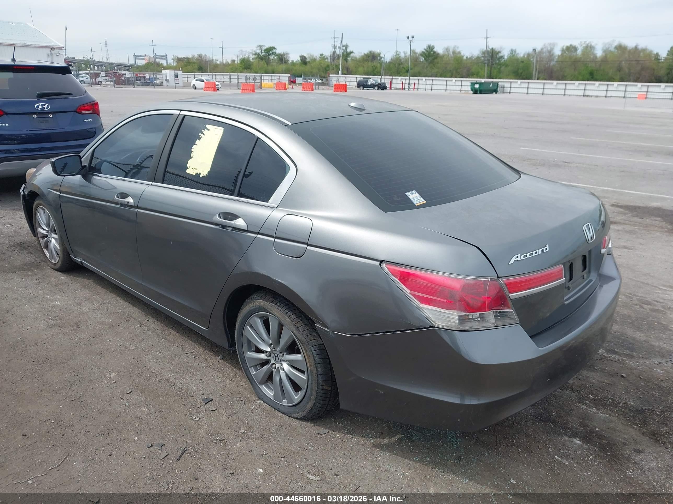 HONDA ACCORD image 3