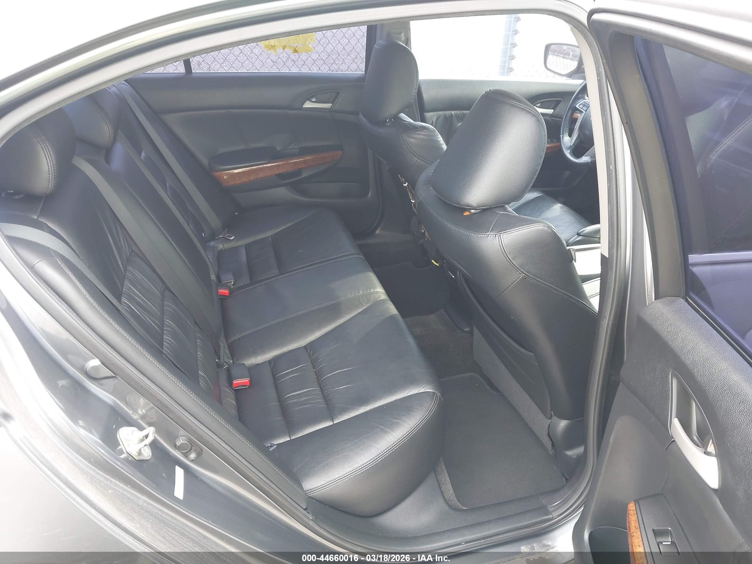 HONDA ACCORD image 8