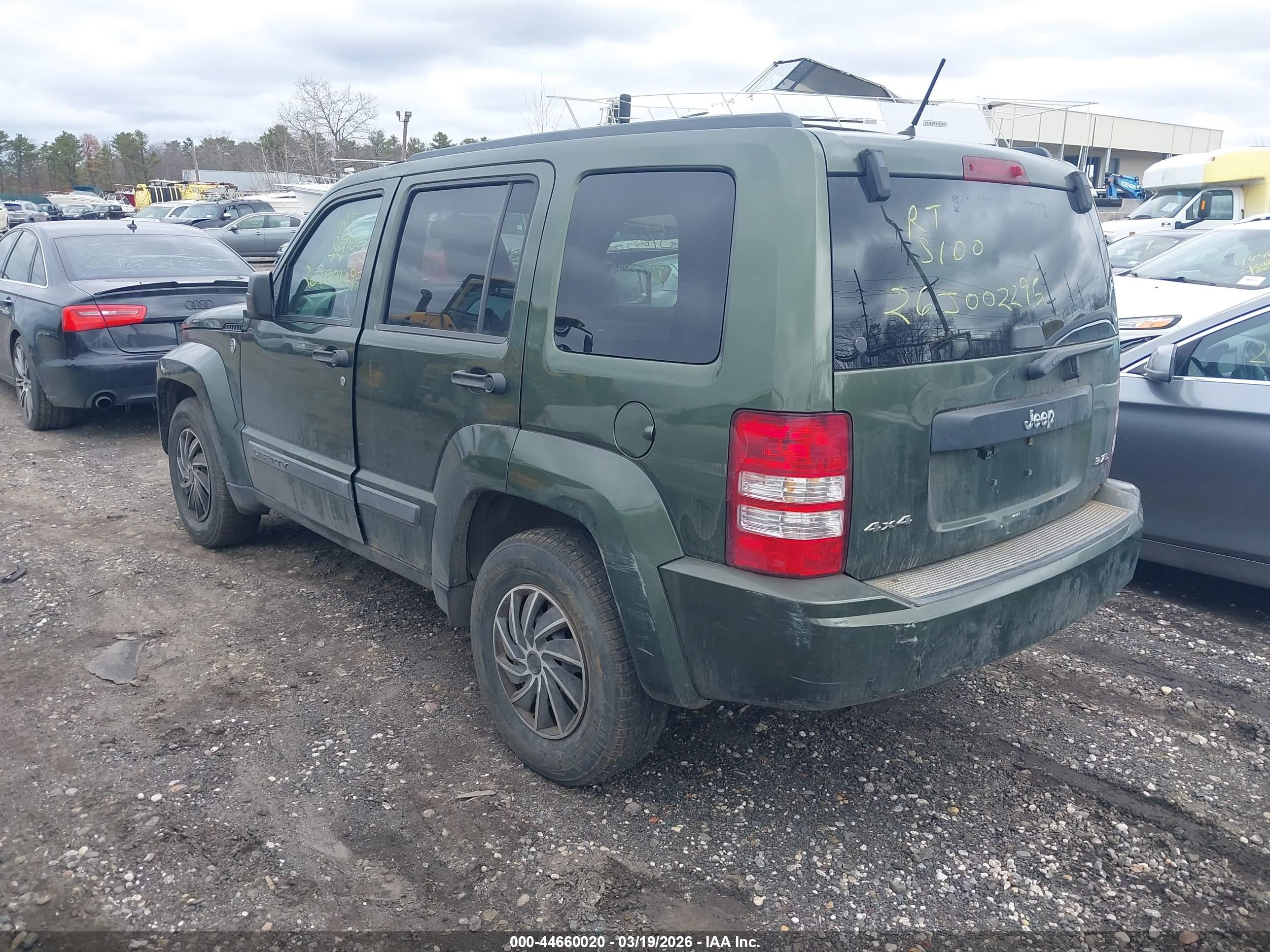 JEEP LIBERTY image 3
