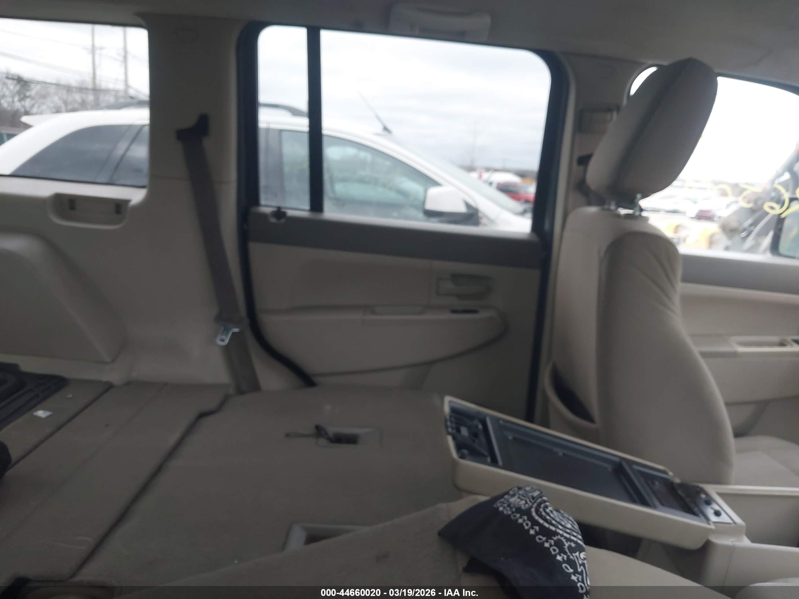 JEEP LIBERTY image 8