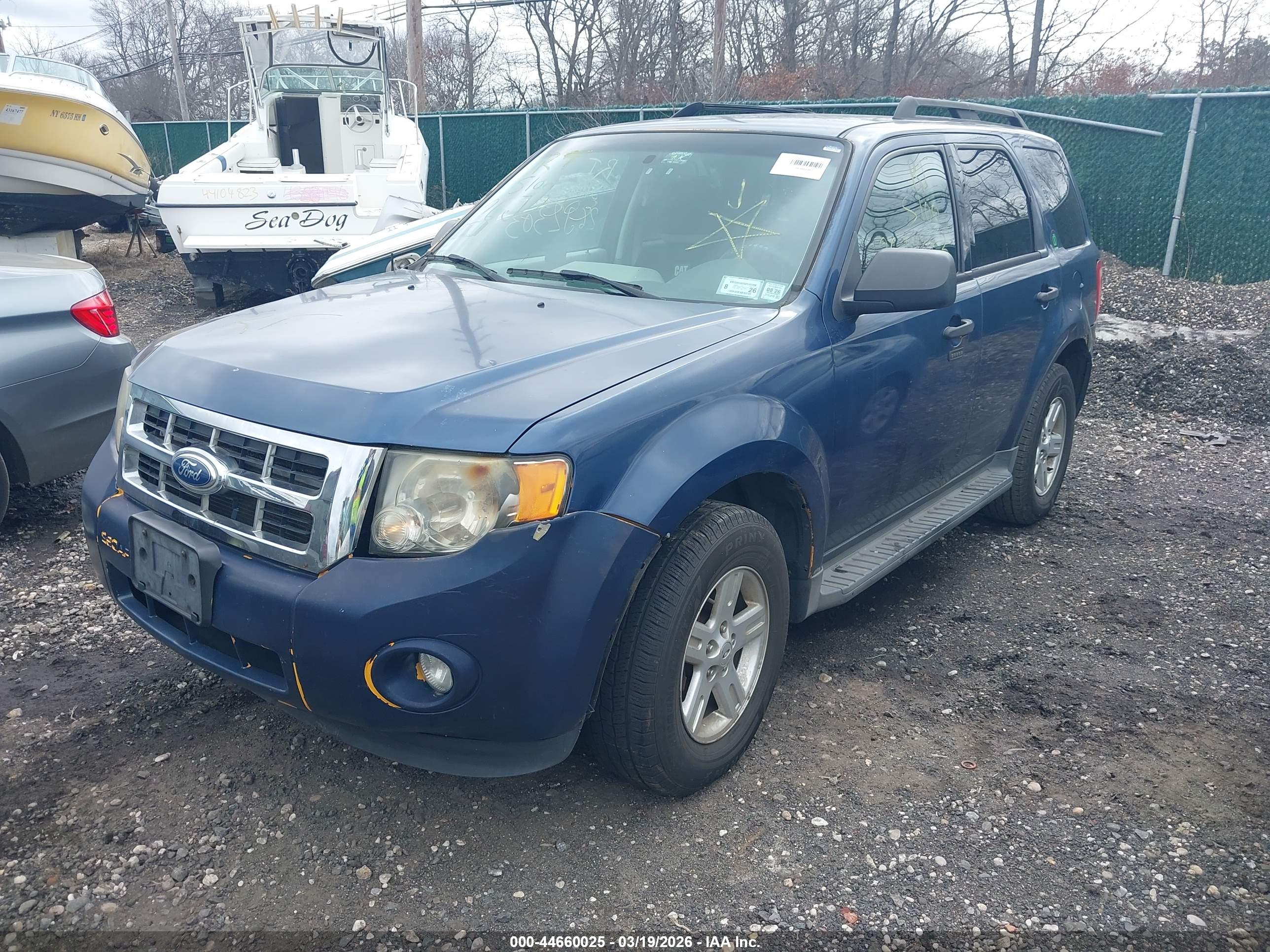 FORD ESCAPE image 2
