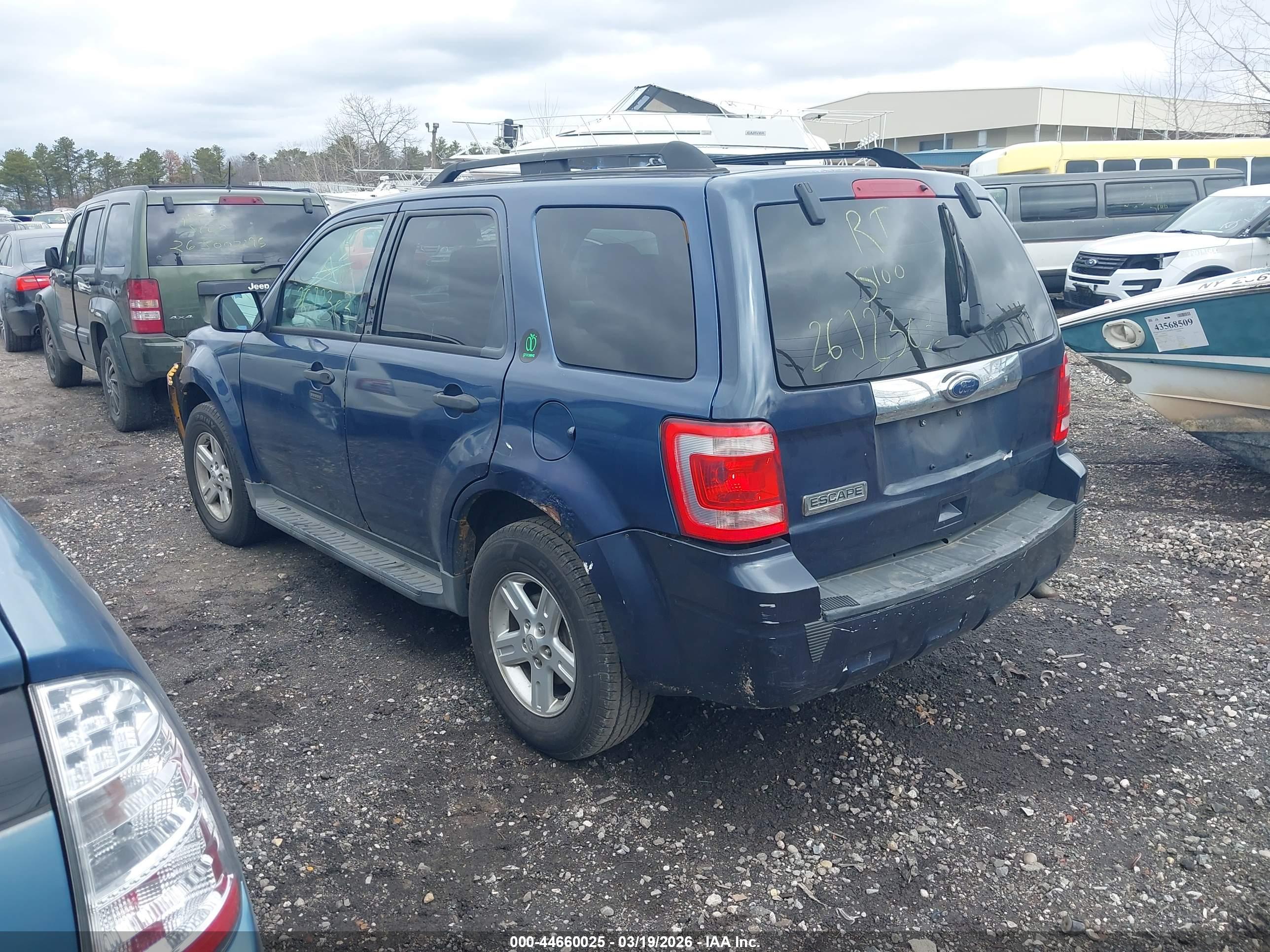 FORD ESCAPE image 3
