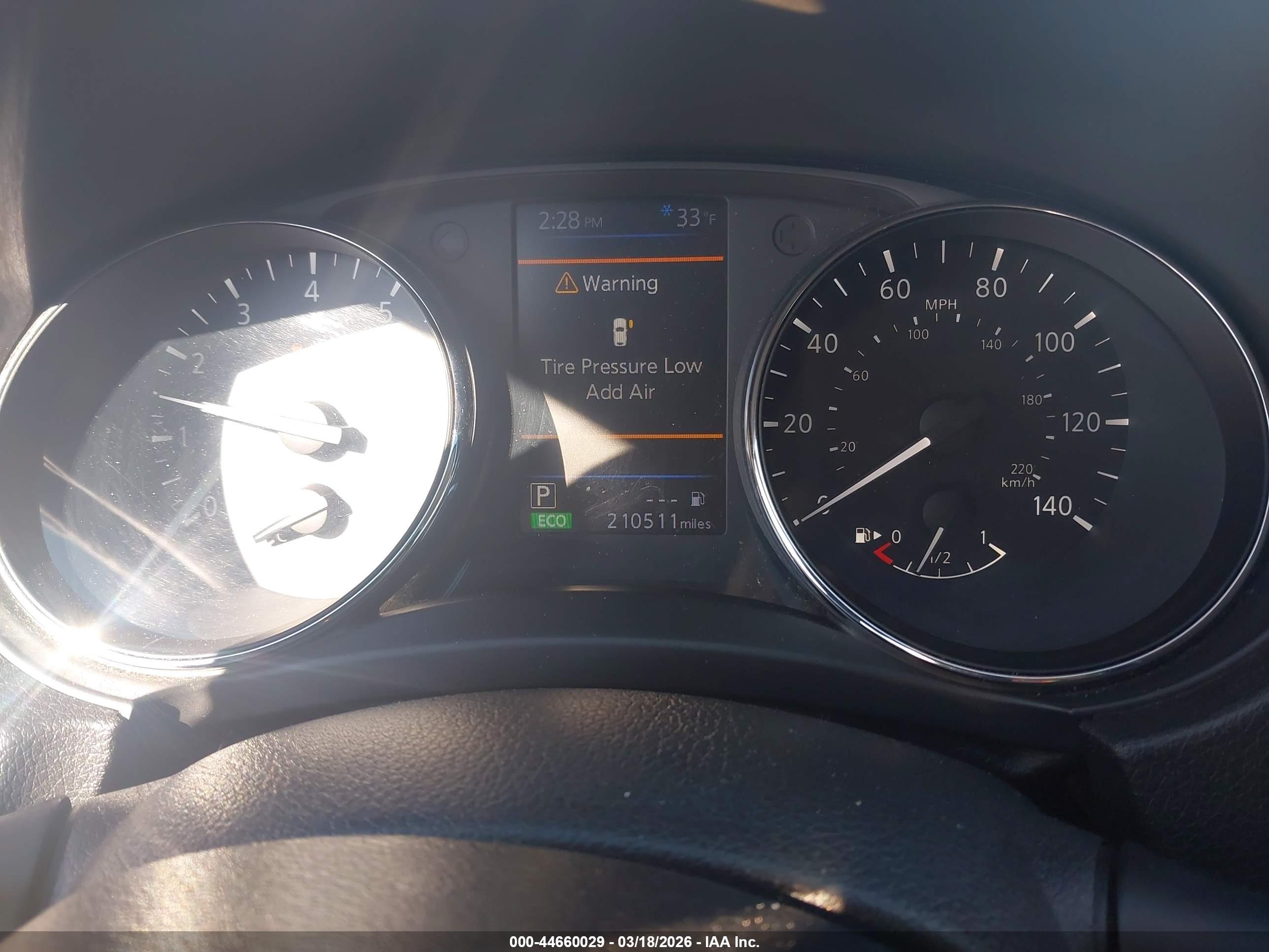 NISSAN ROGUE image 7