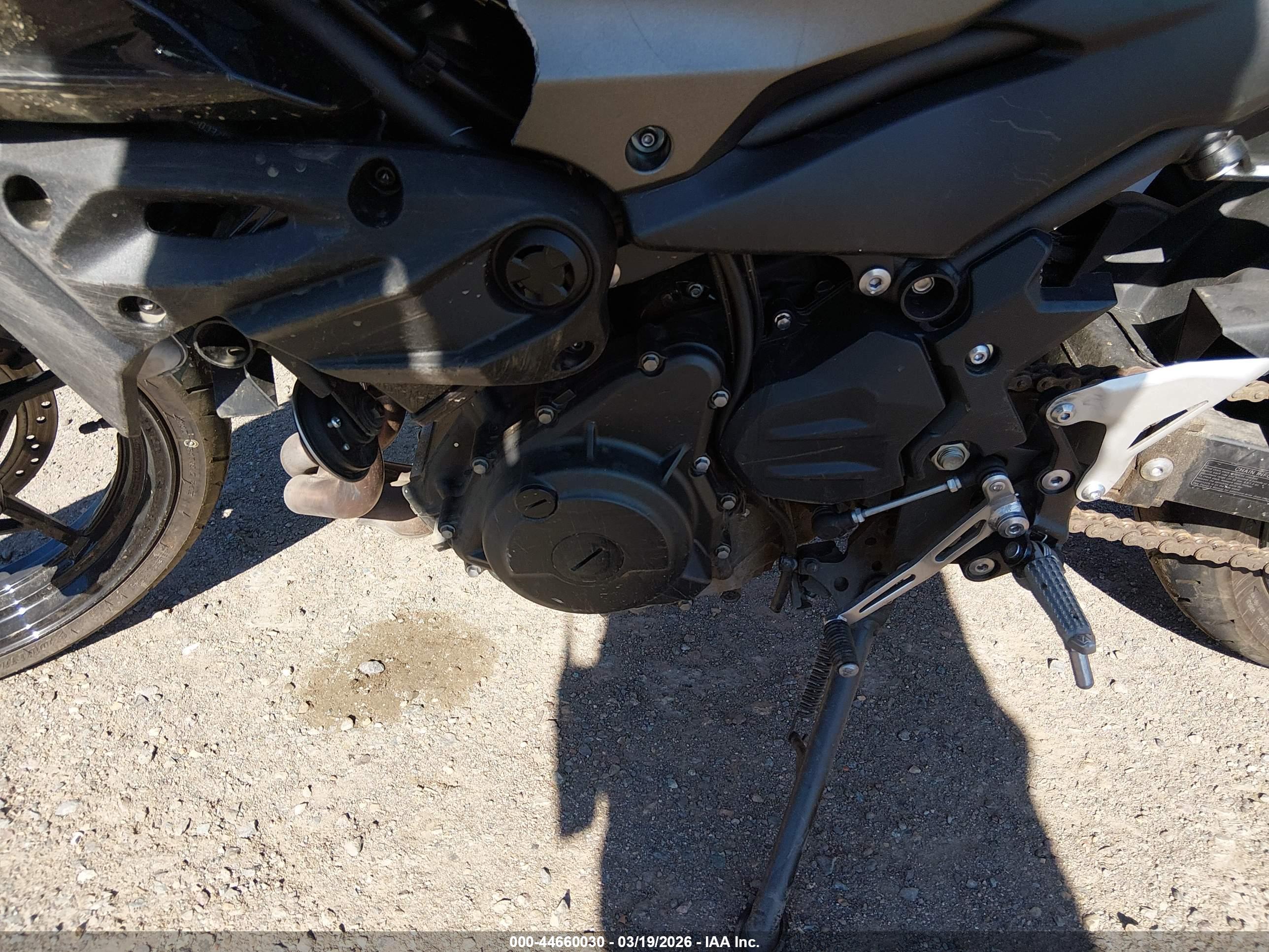 KAWASAKI ER500 image 9