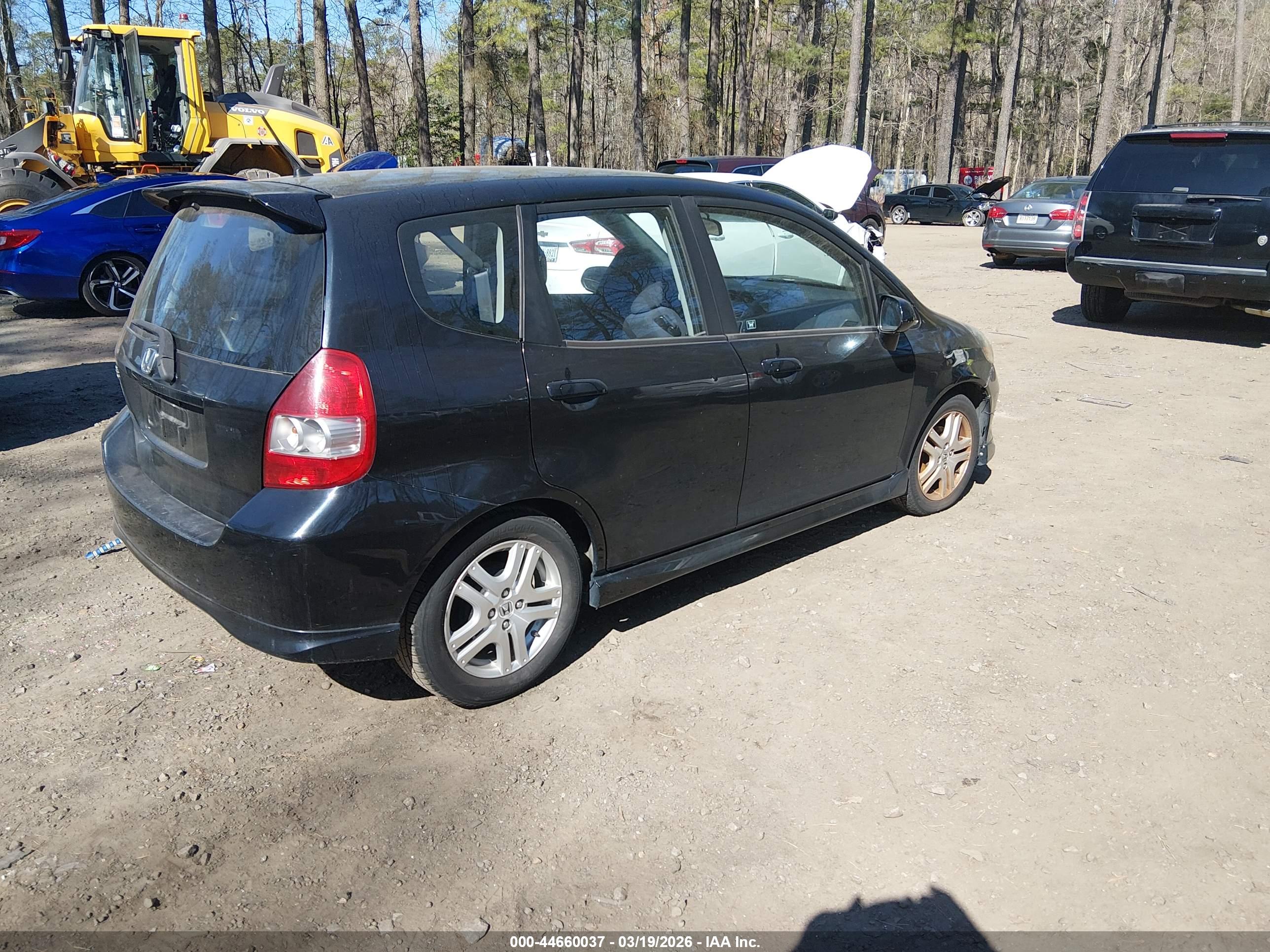 HONDA FIT image 4