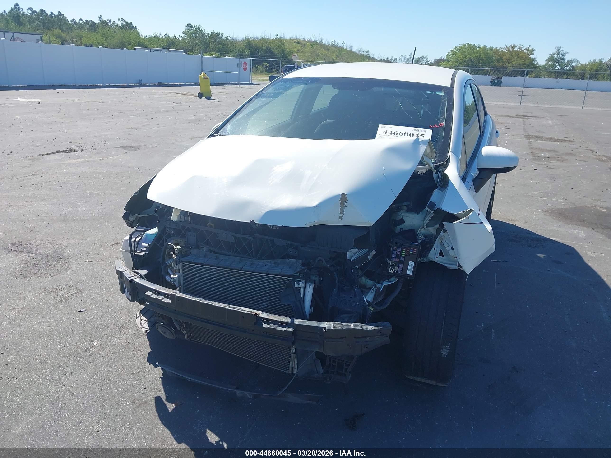 KIA RIO5 image 6