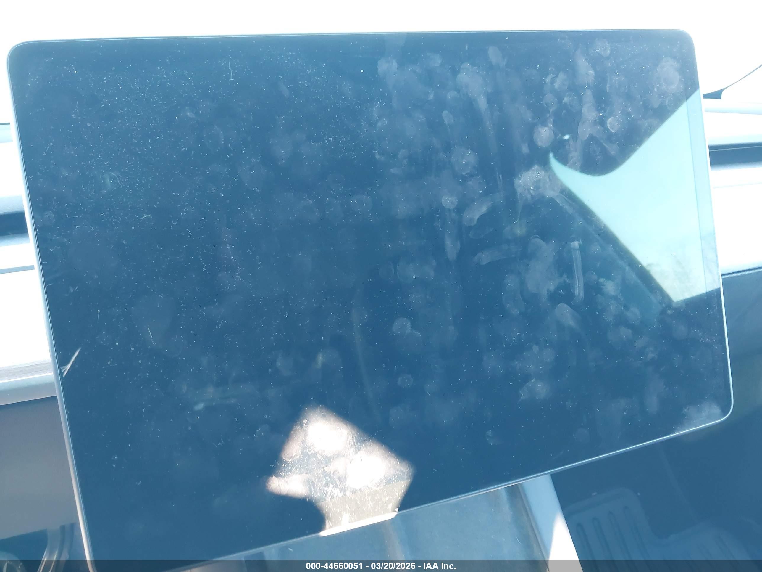TESLA MODEL image 7