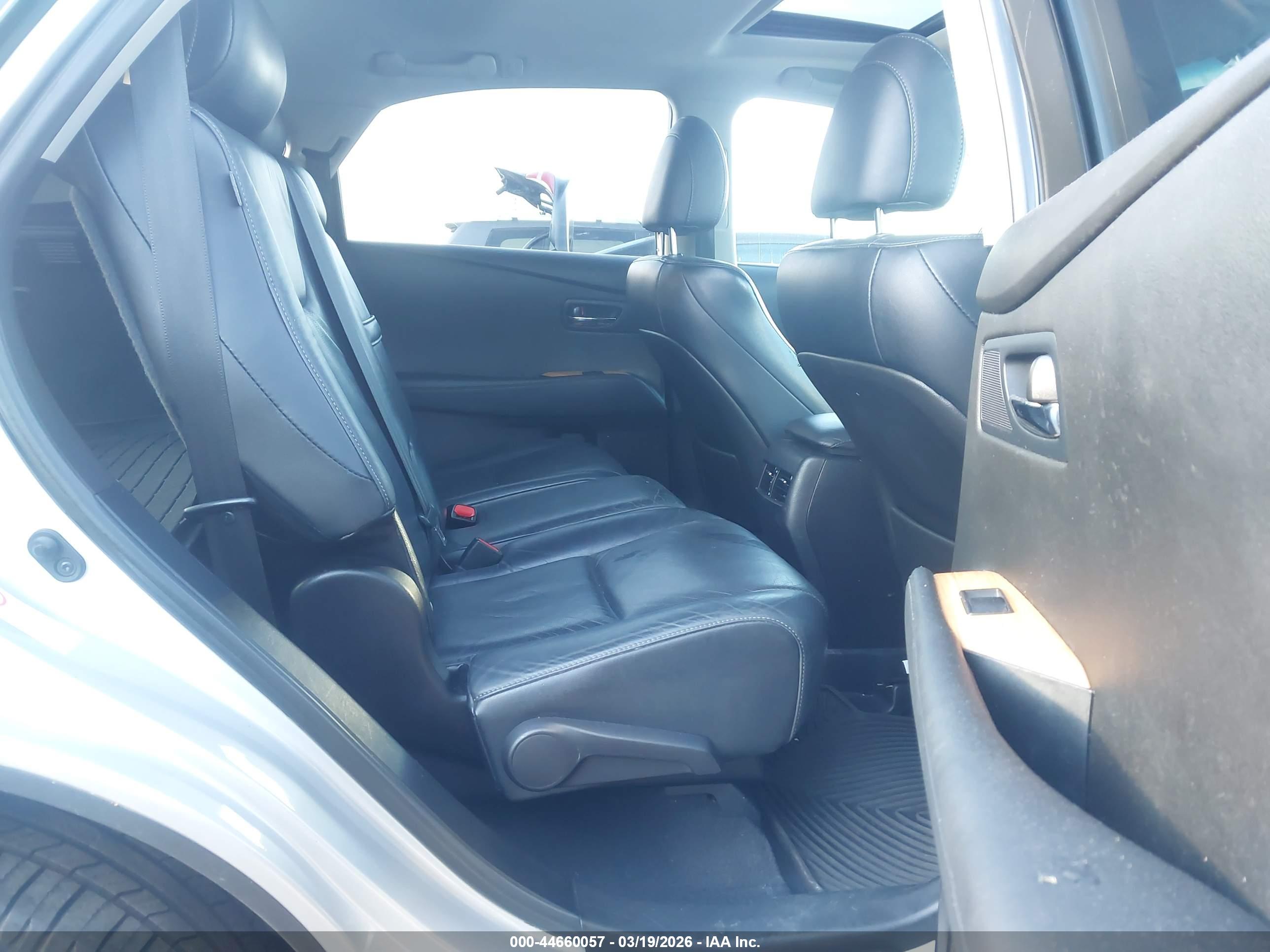 LEXUS RX image 8