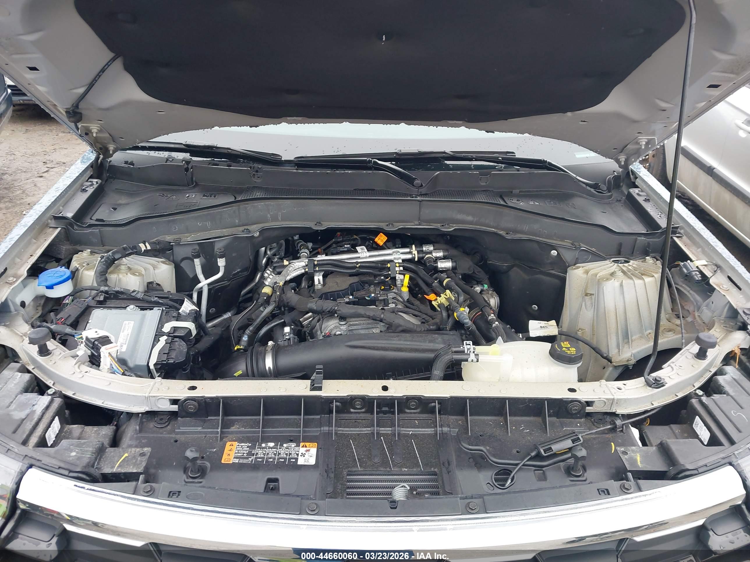 FORD EXPLORER image 10