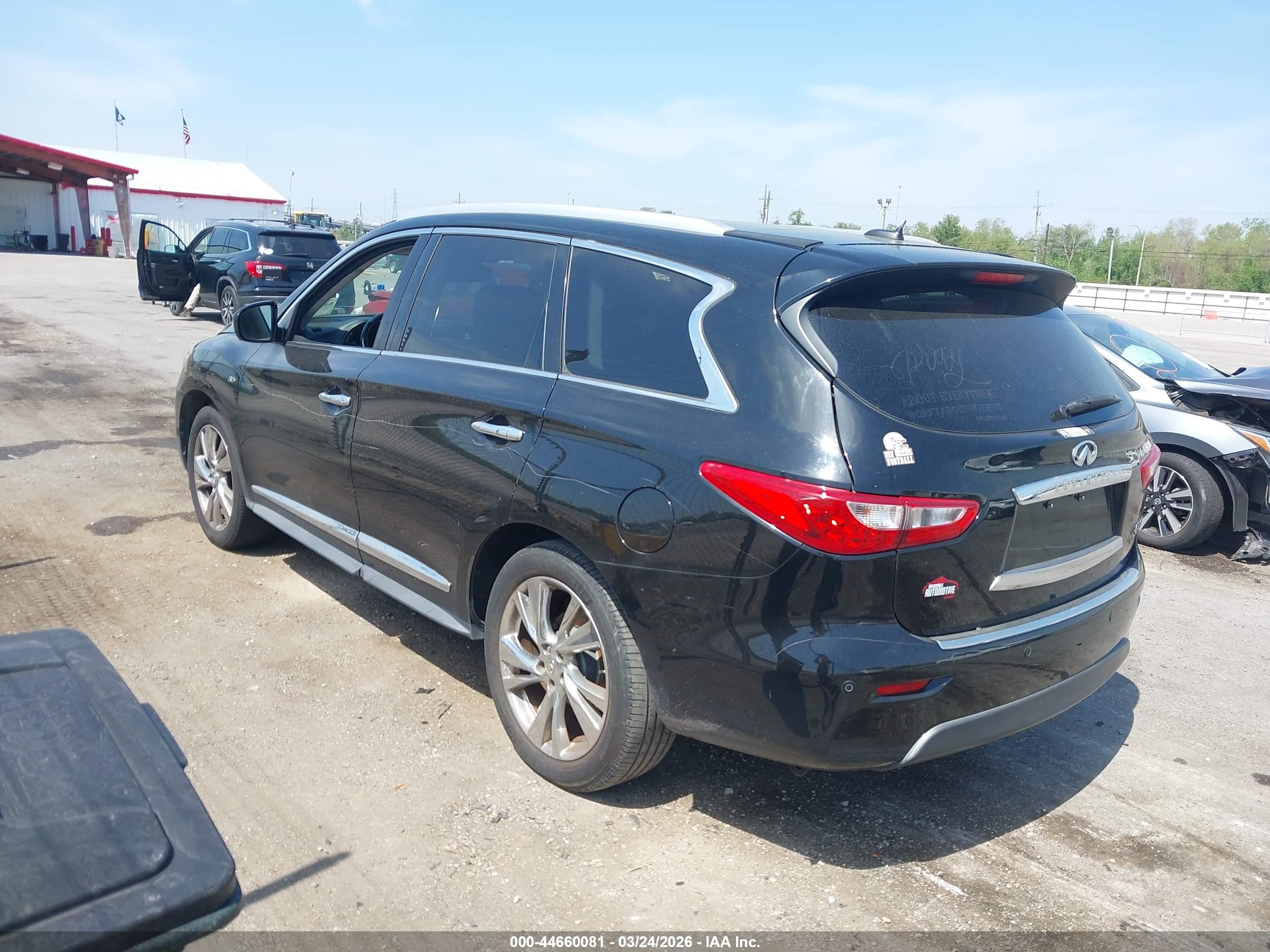 INFINITI QX60 image 3