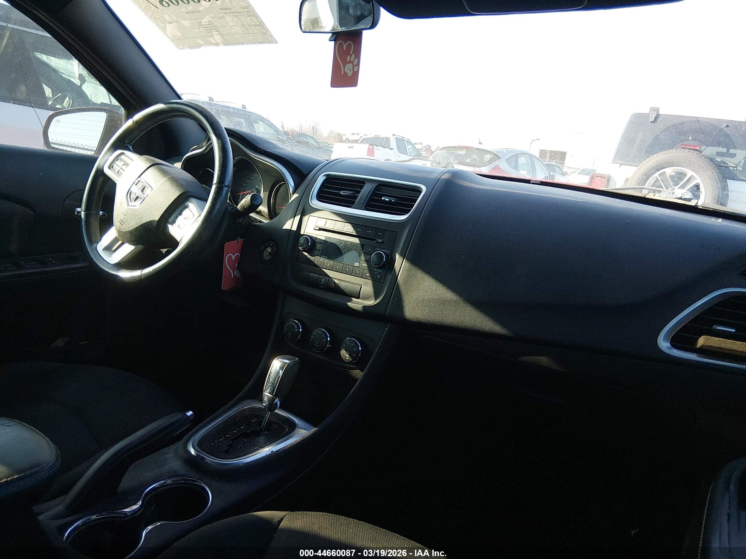 DODGE AVENGER image 5